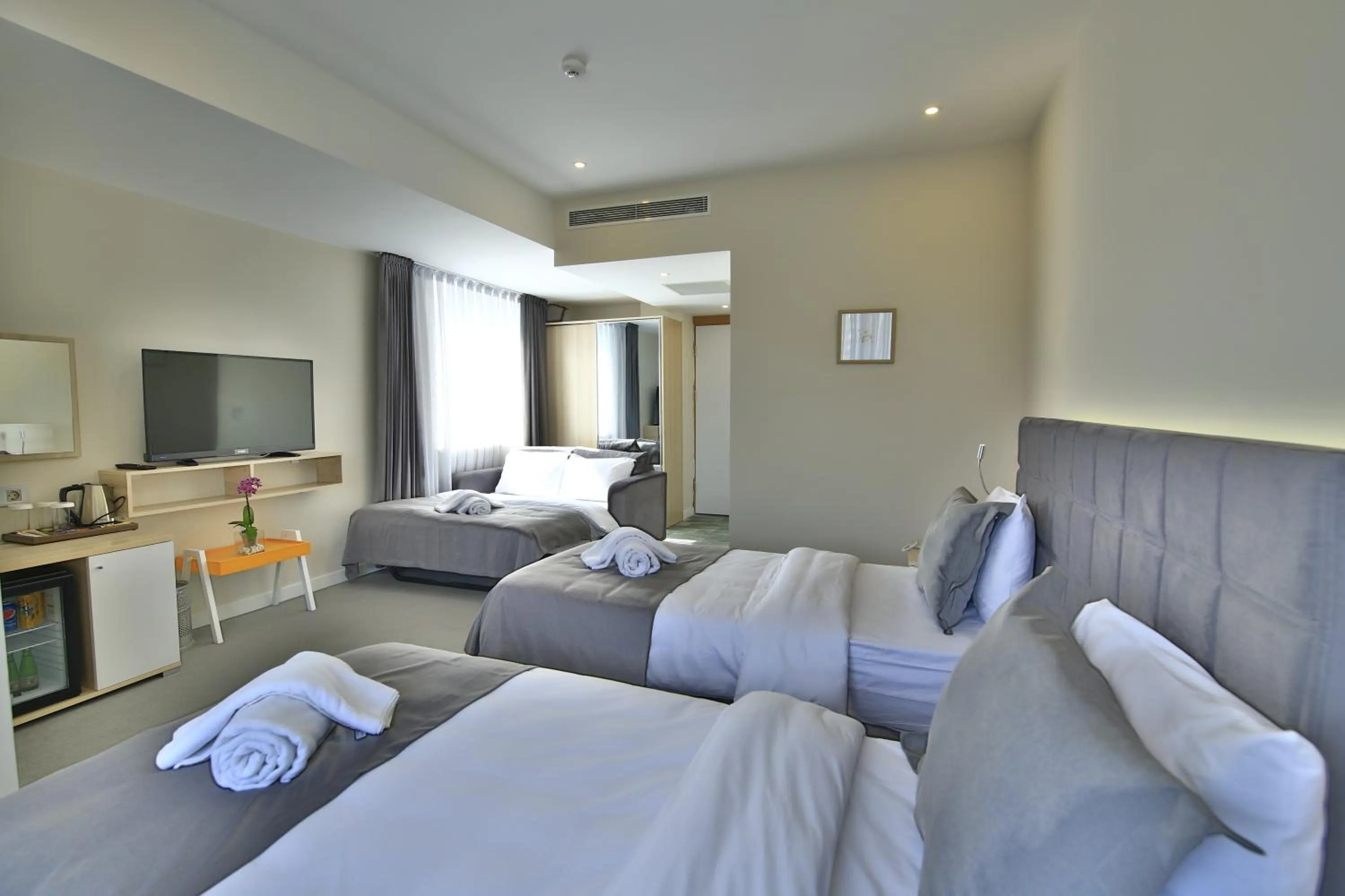 Photo of the whole room, Bed in leto city hotel