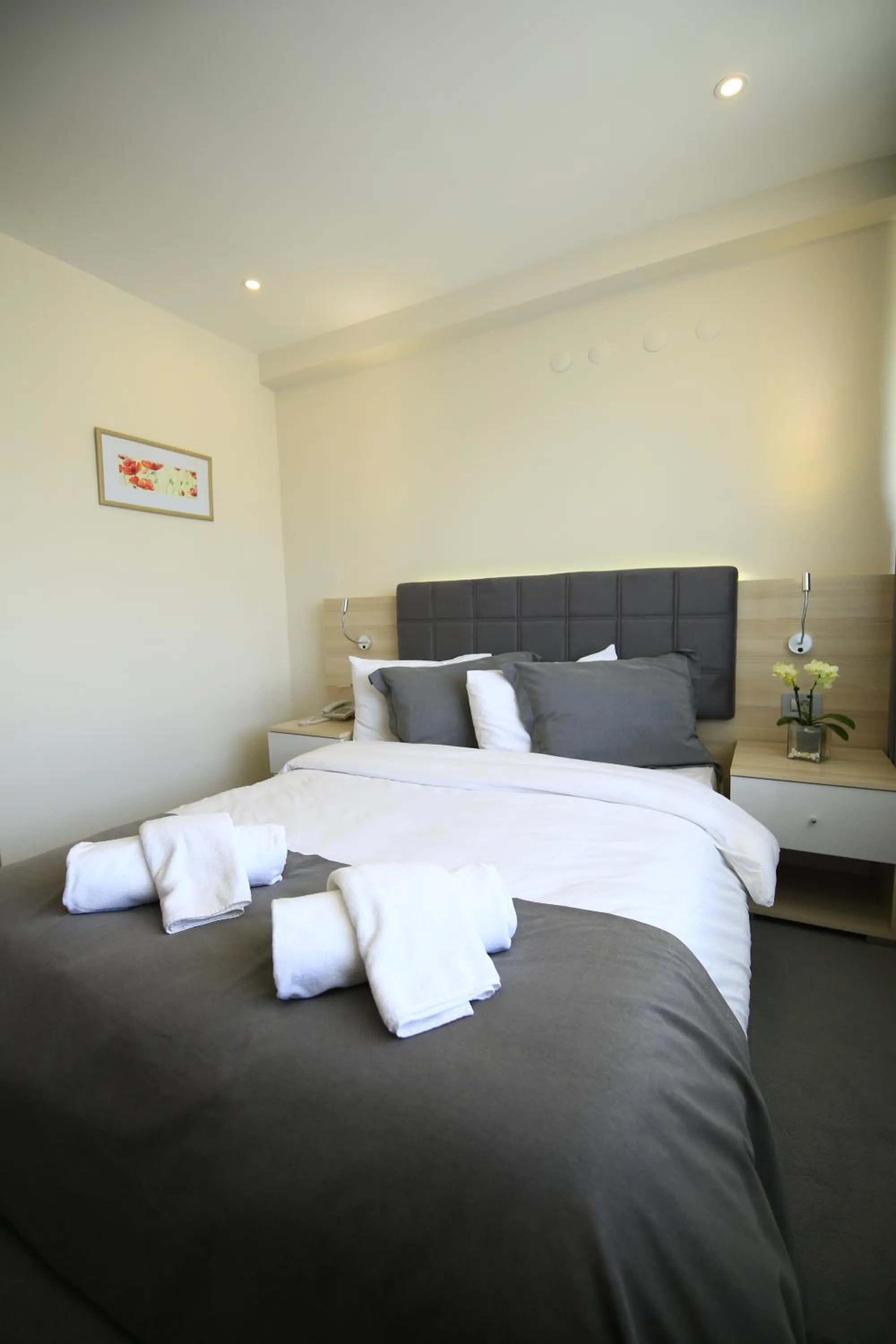 Bedroom, Bed in leto city hotel