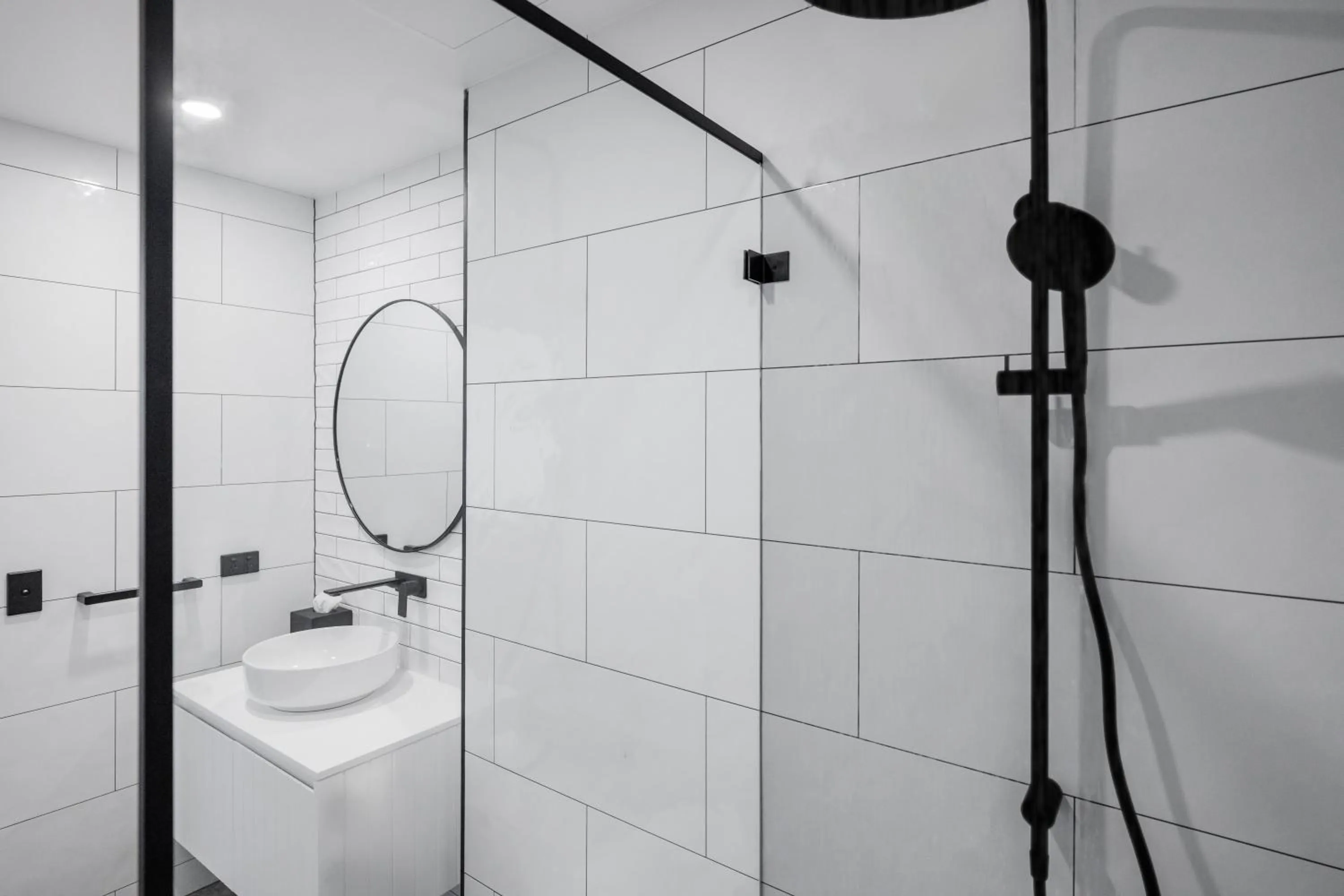 Shower in Rydges Newcastle