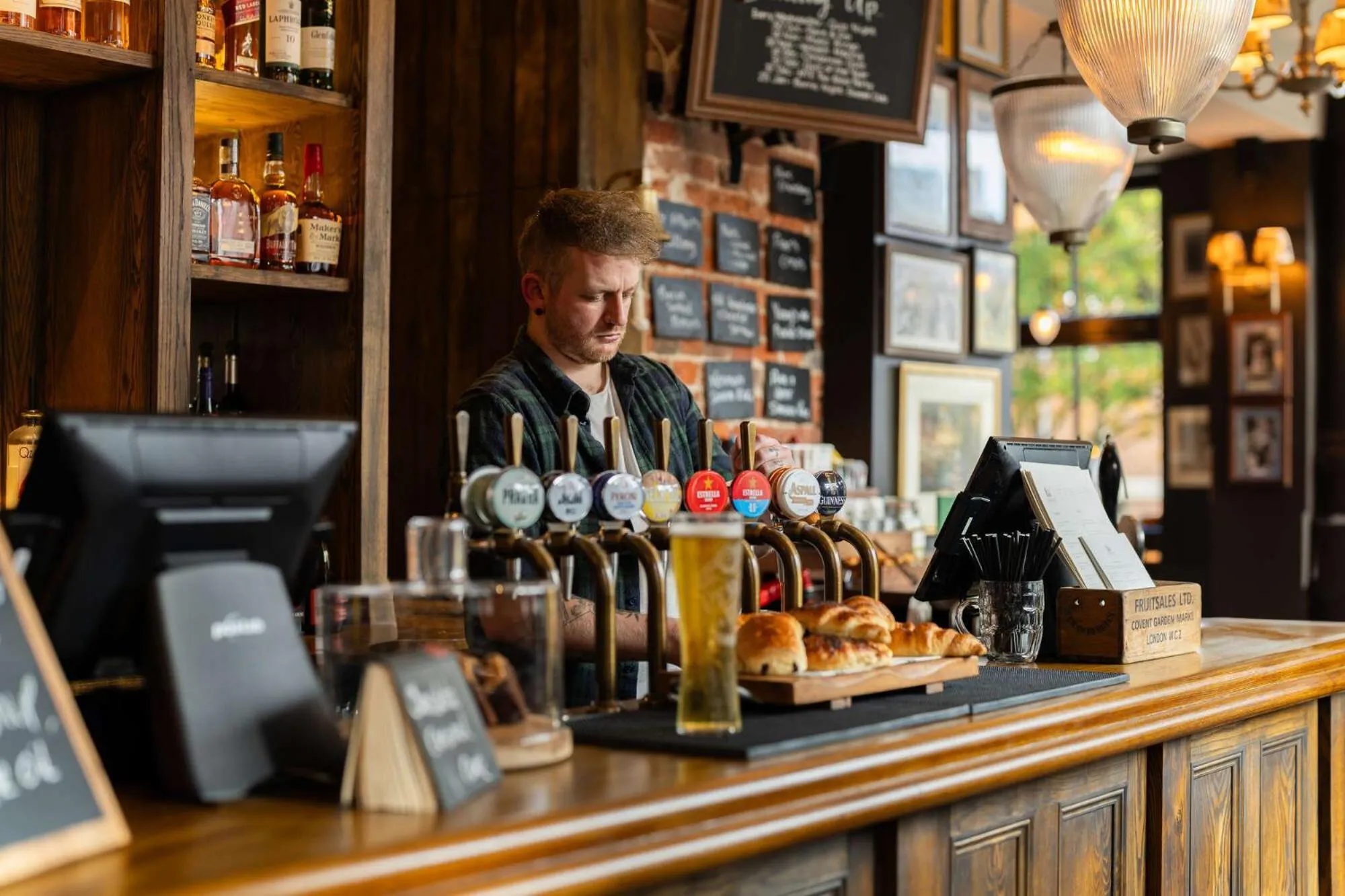 Lounge or bar in The Westgate