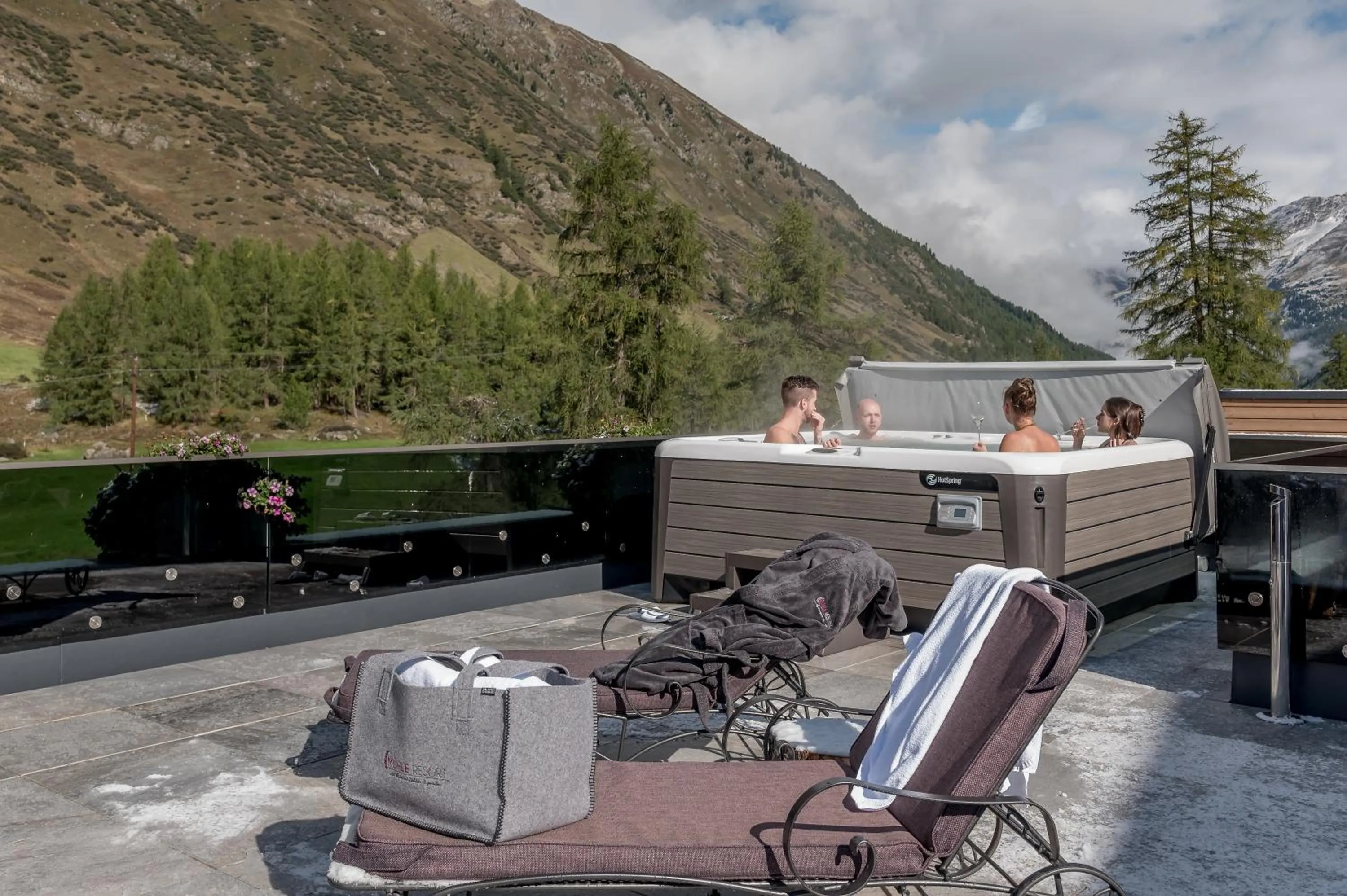 Hot Tub in 4 Sterne Superior Mühle Resort 1900 - Adults only