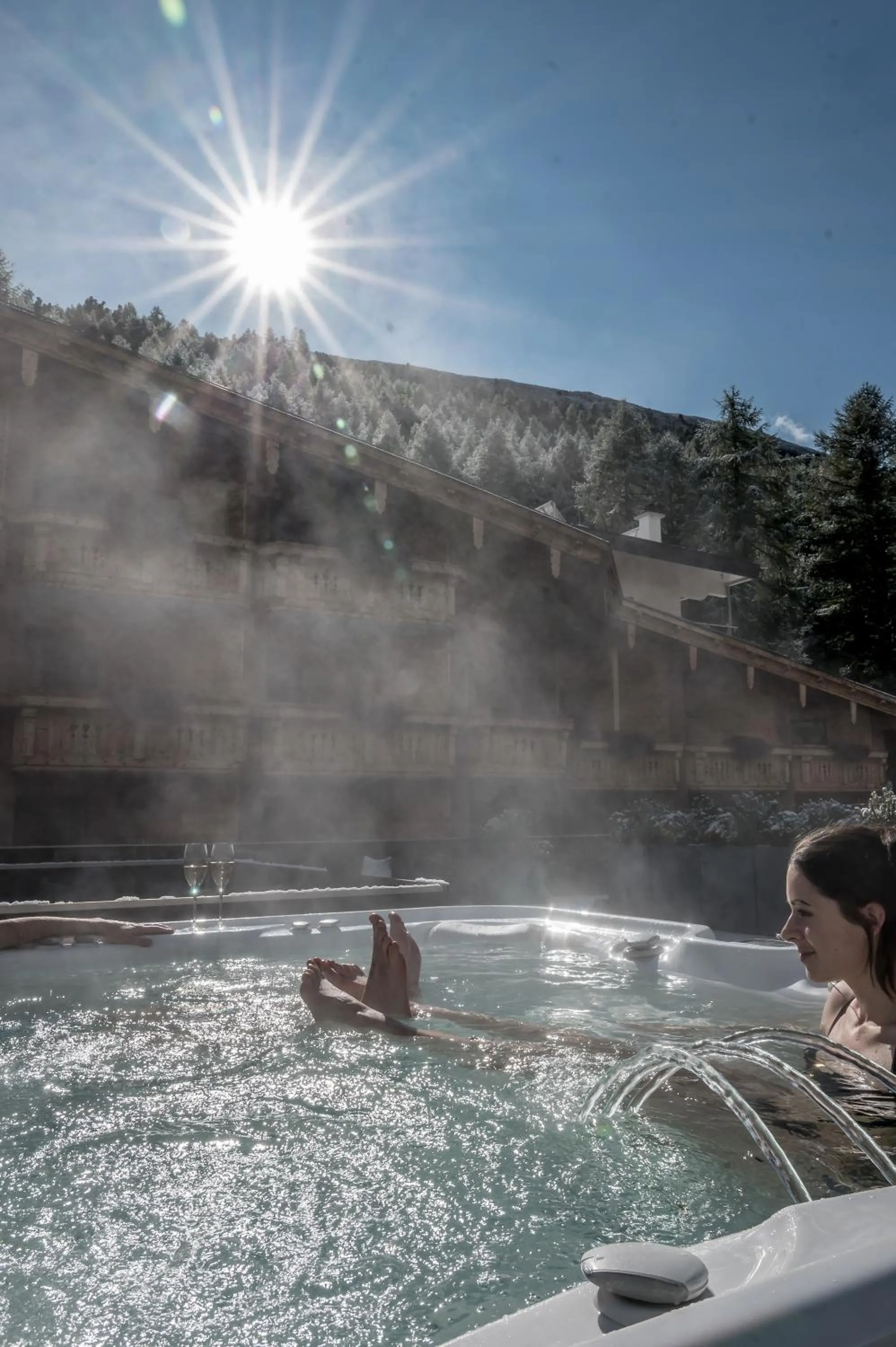 Hot Tub in 4 Sterne Superior Mühle Resort 1900 - Adults only