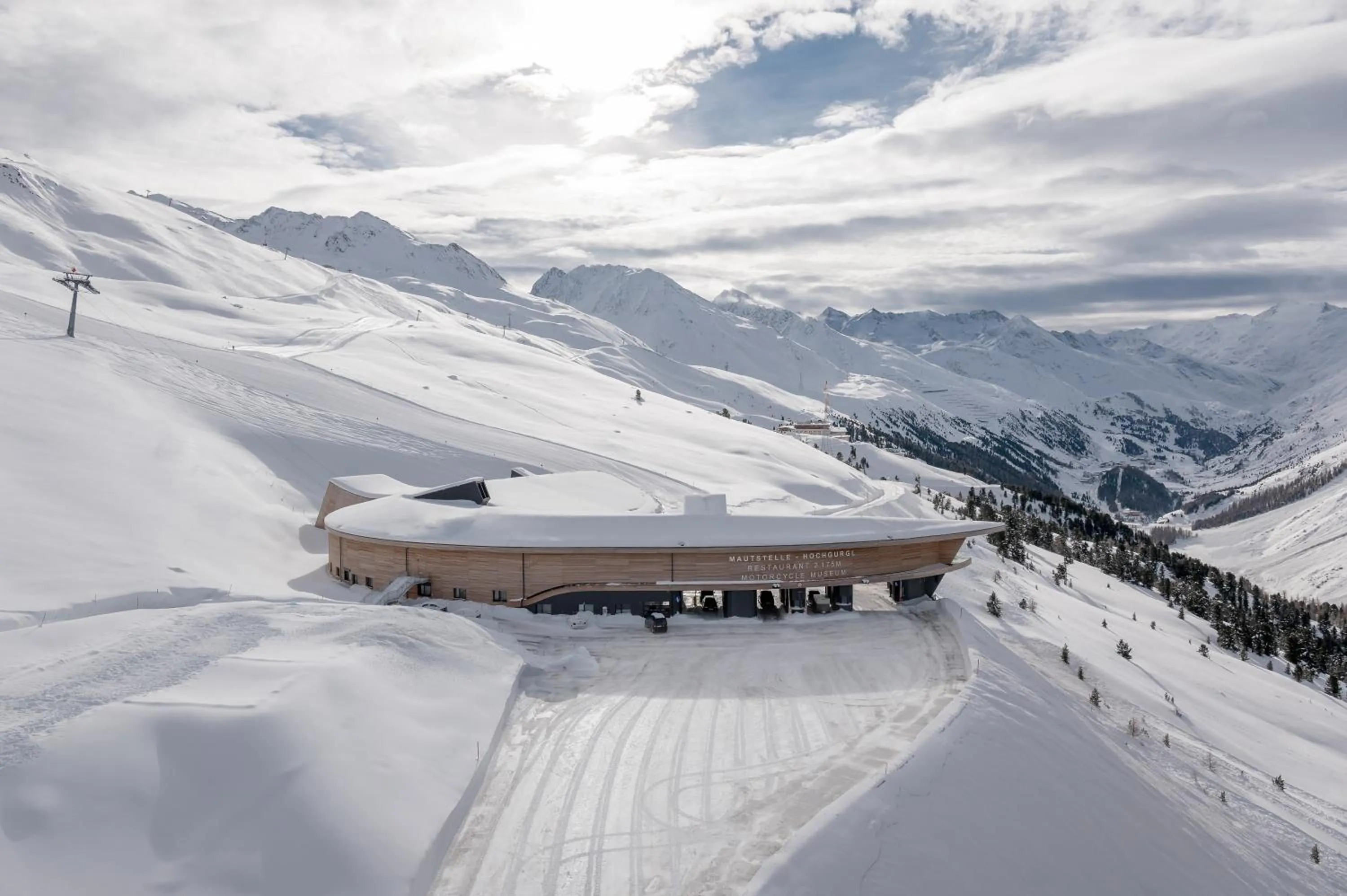 Skiing in 4 Sterne Superior Mühle Resort 1900 - Adults only