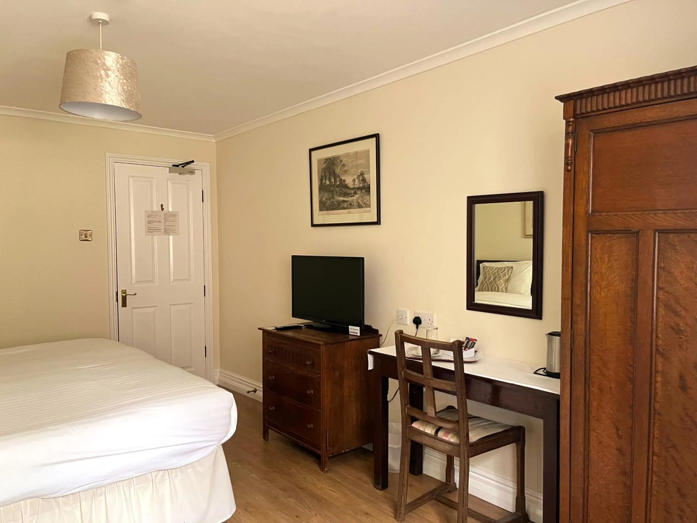 Bedroom, Bed in The Cottage Guest House