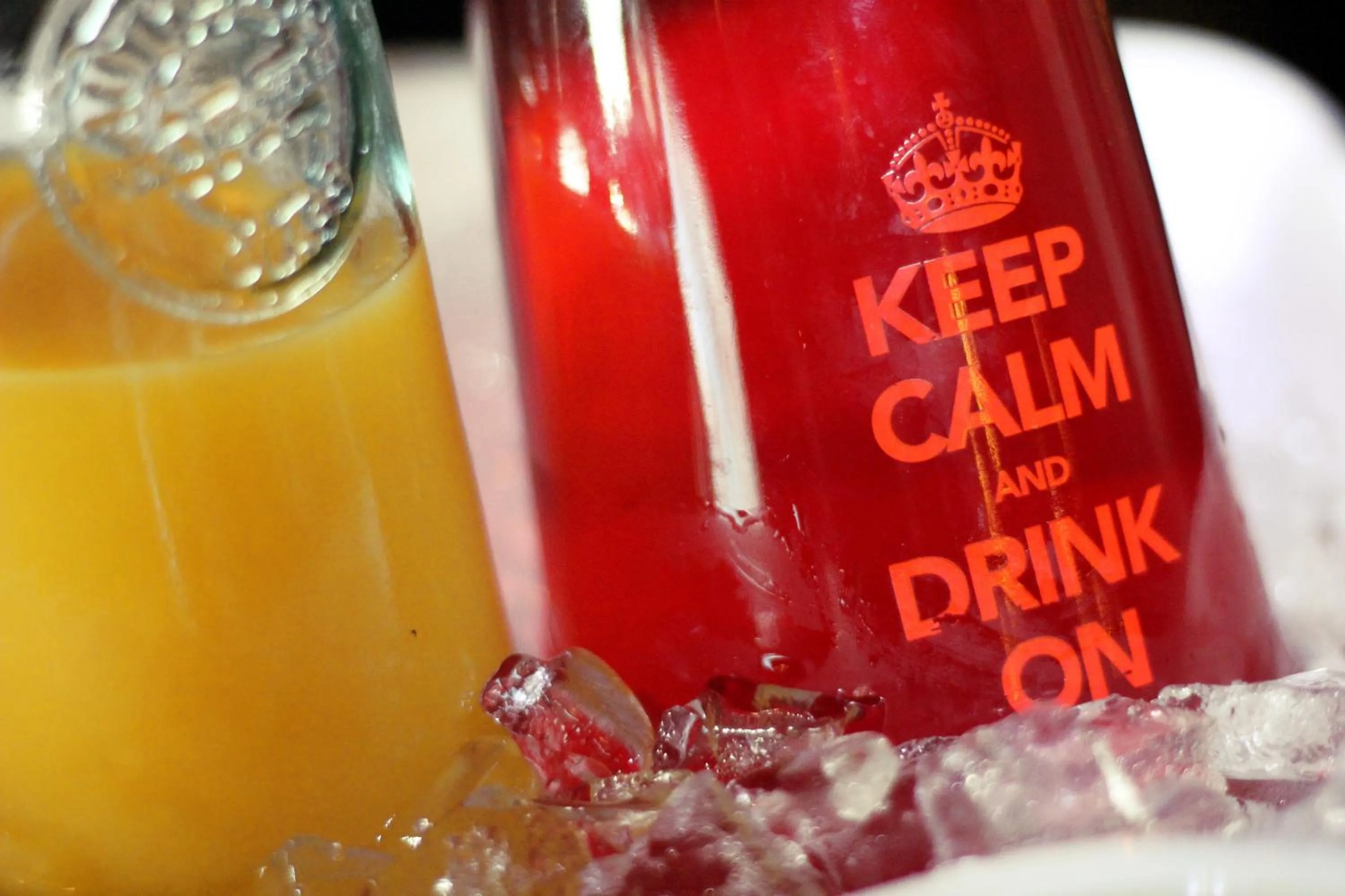 Food and drinks in Crates at the Gaythering - Men Only