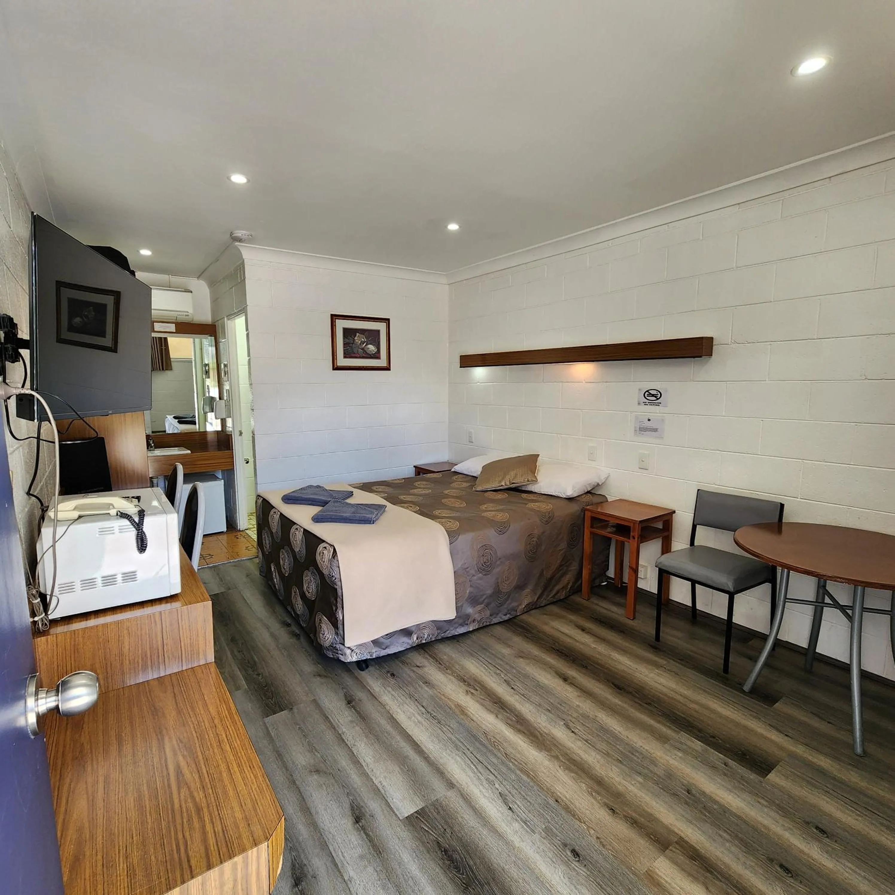 Byer Fountain Motor Inn