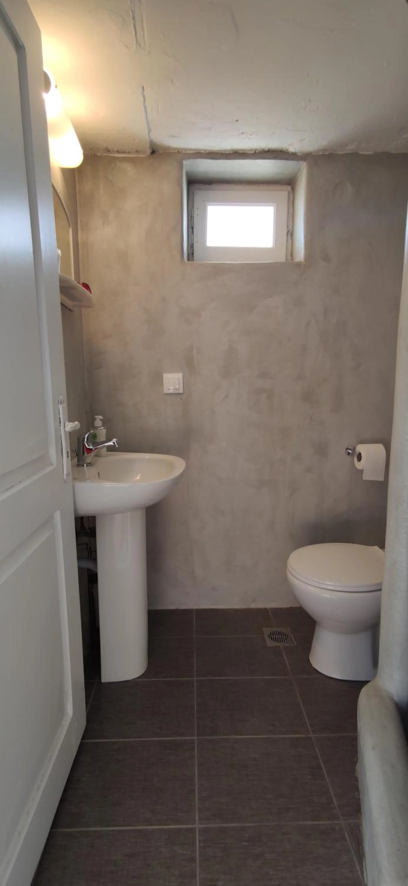 Bathroom in Popi Studios