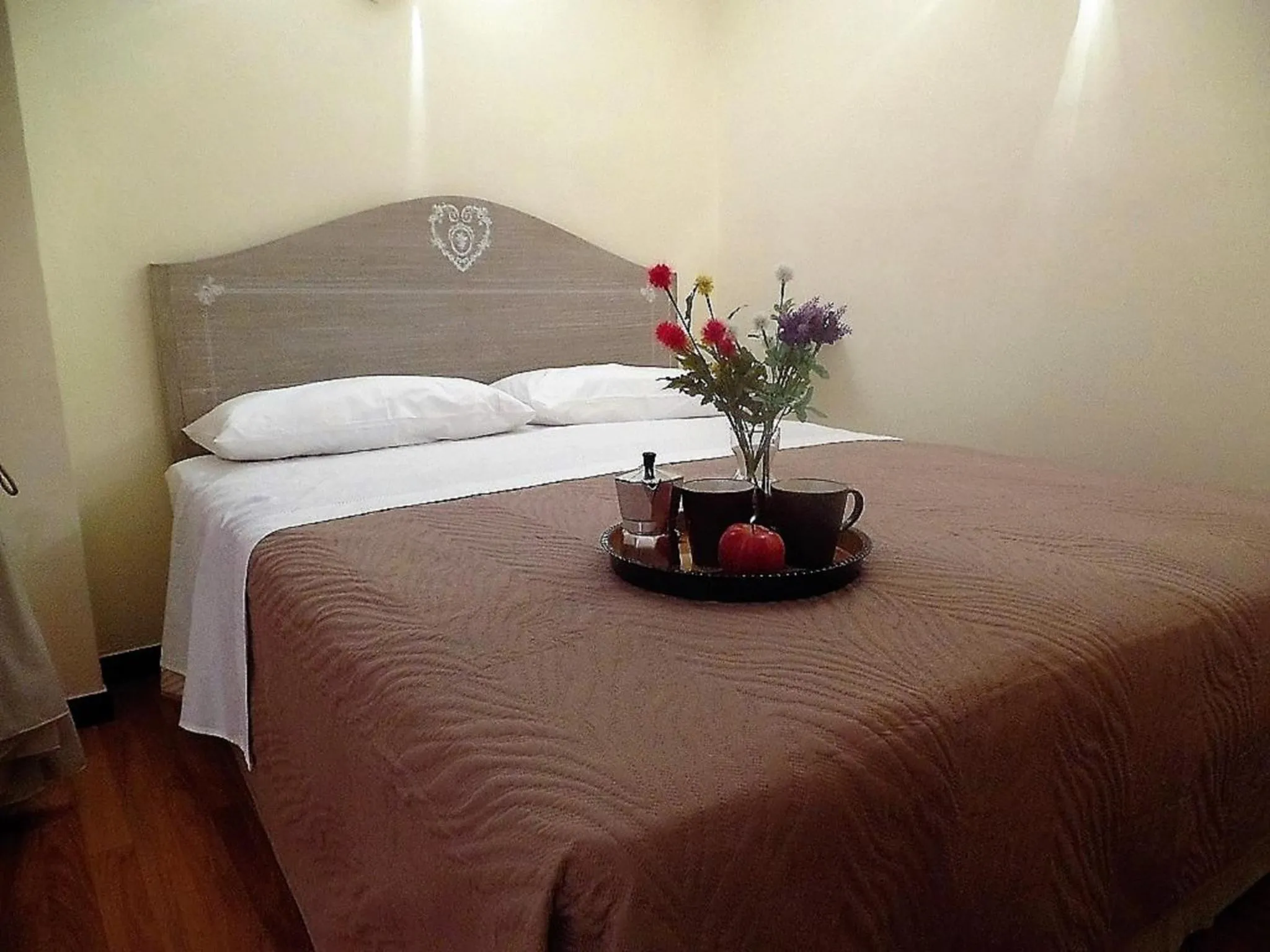 Decorative detail, Bed in B&B La Canzanella