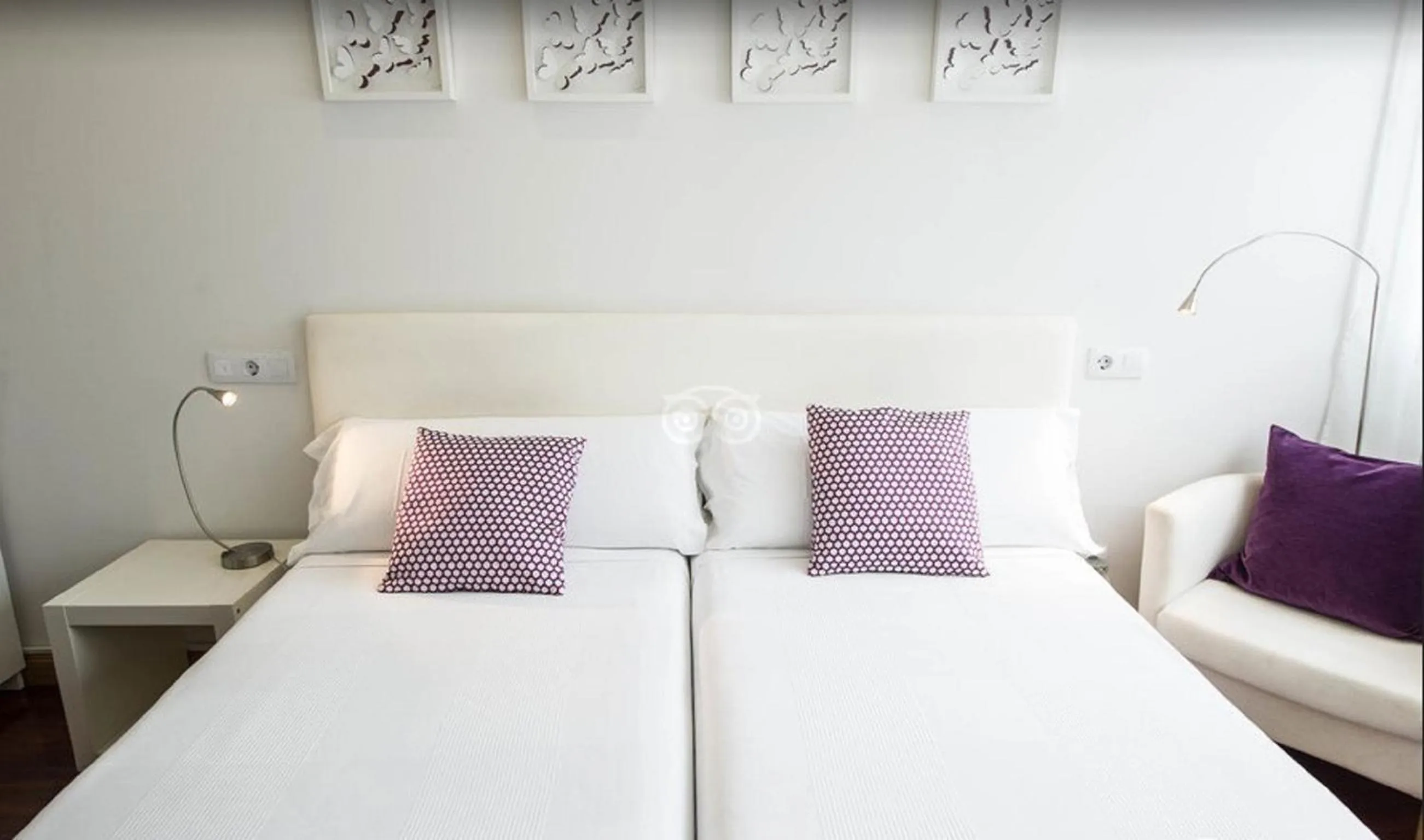 Bedroom, Bed in Hotel Itxas Gain Getaria