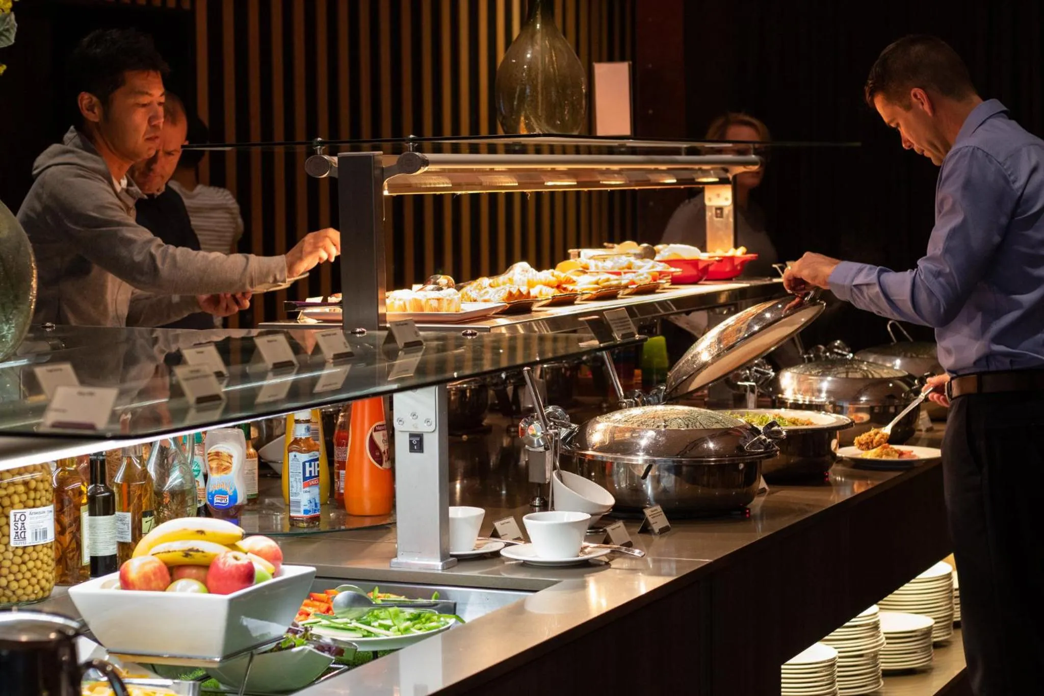 Restaurant/places to eat in Holiday Inn Perth City Centre by IHG