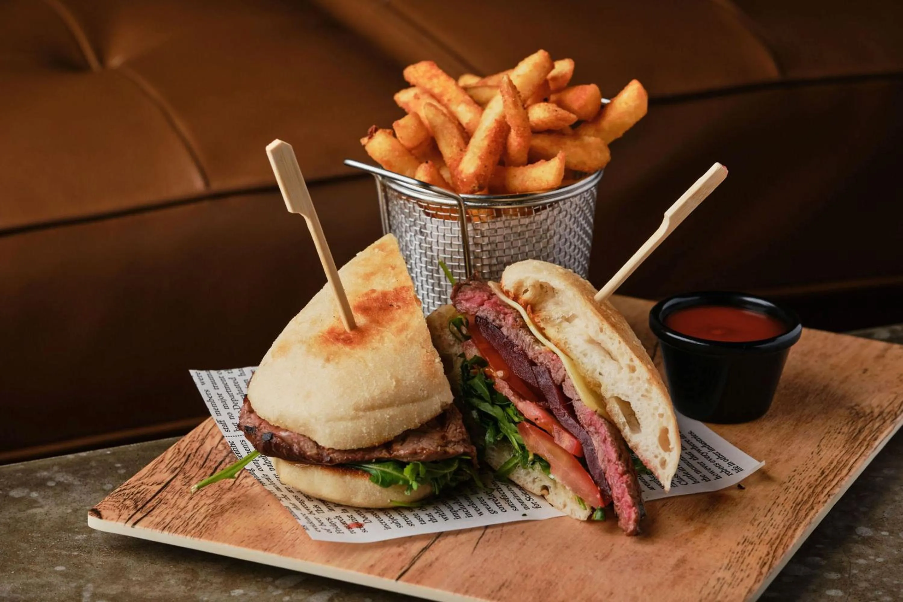 Restaurant/places to eat in Holiday Inn Perth City Centre by IHG