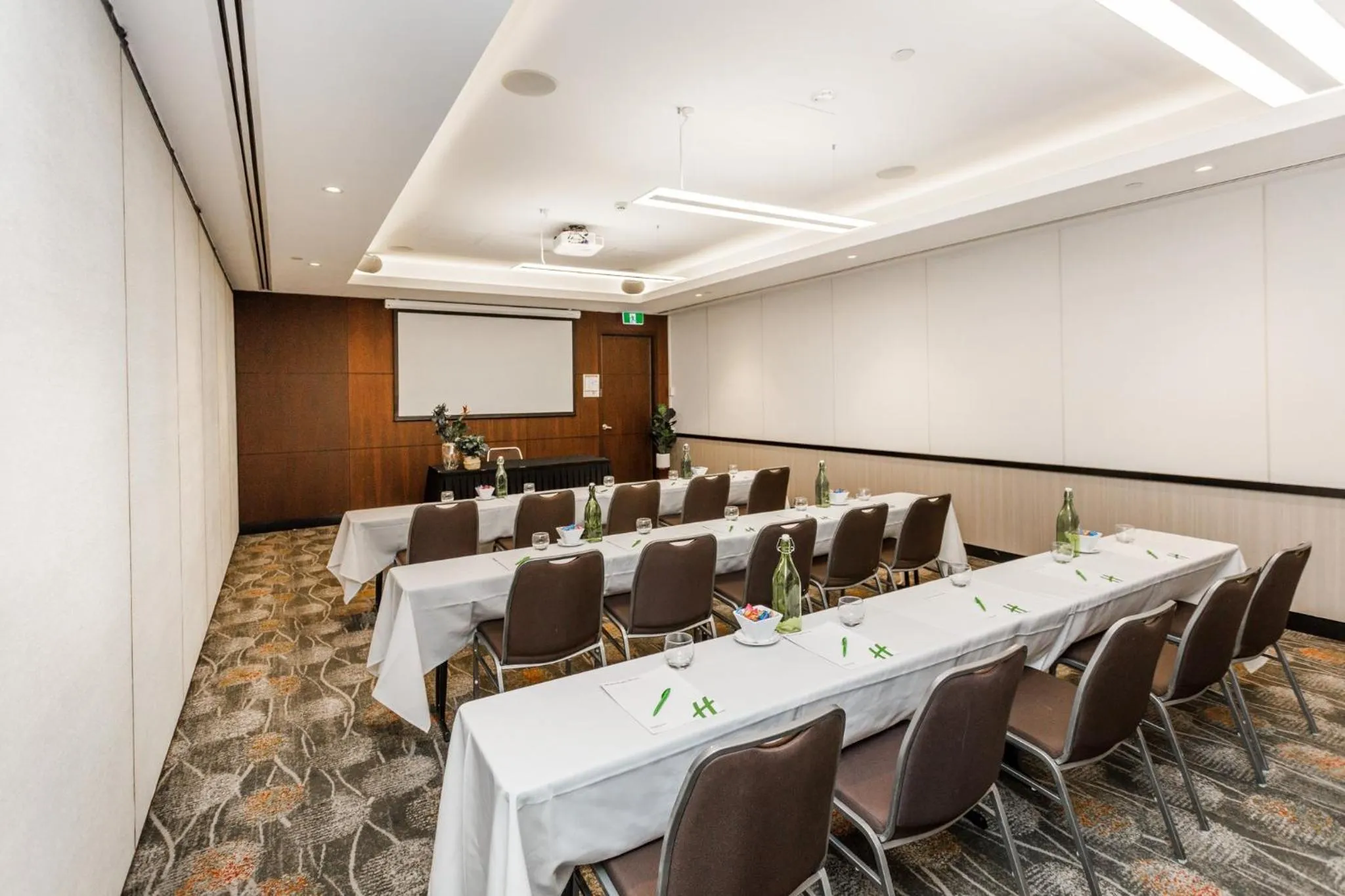Meeting/conference room in Holiday Inn Perth City Centre by IHG