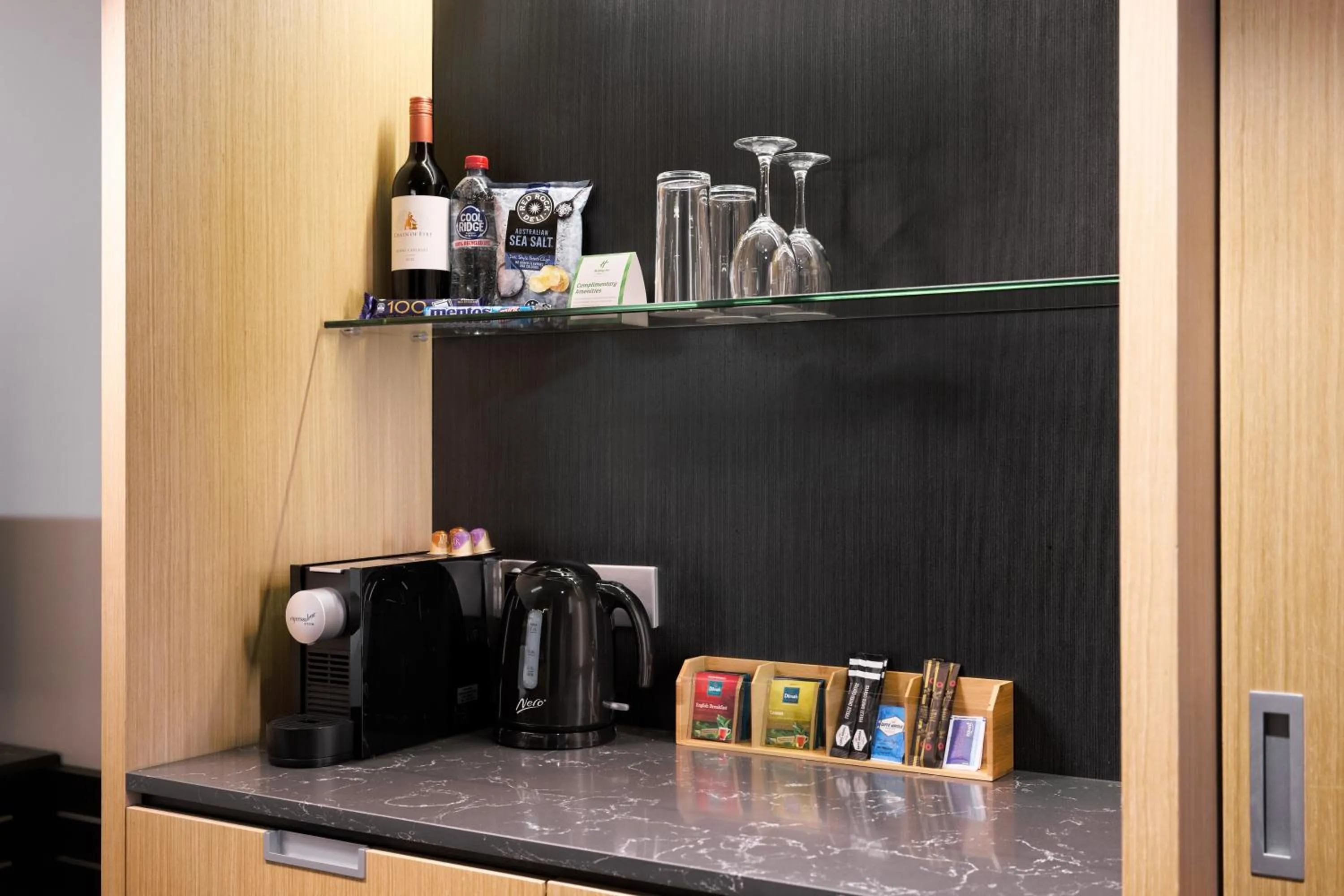 Coffee/tea facilities in Holiday Inn Perth City Centre by IHG