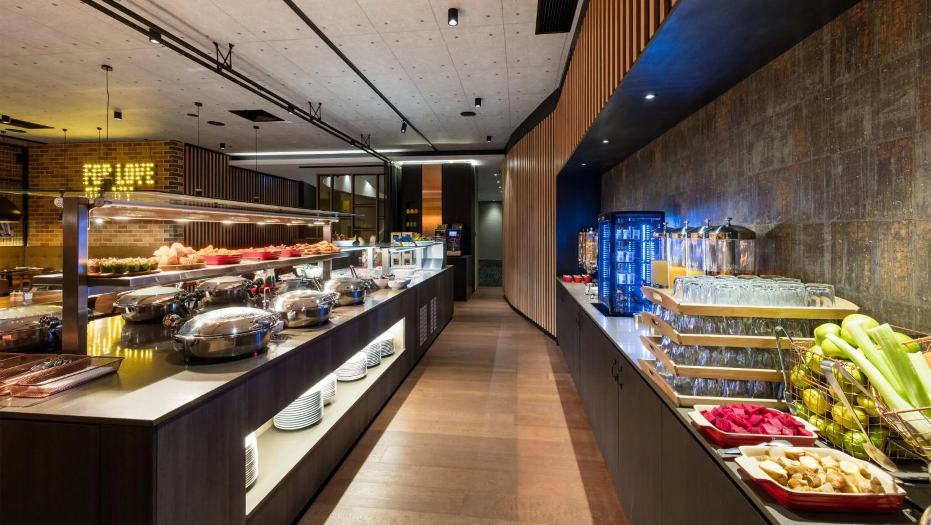 Breakfast in Holiday Inn Perth City Centre by IHG