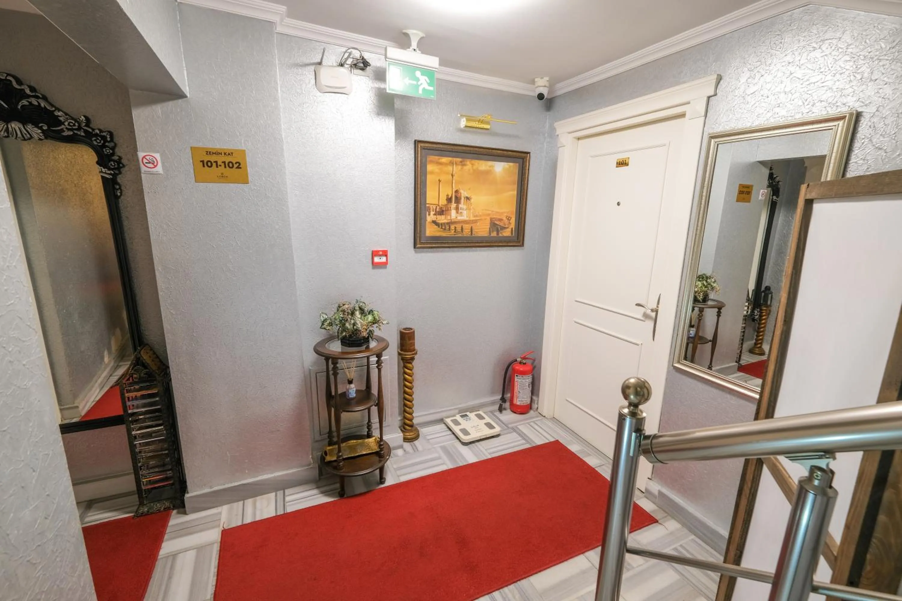 Property building in Loren Hotel&Suites