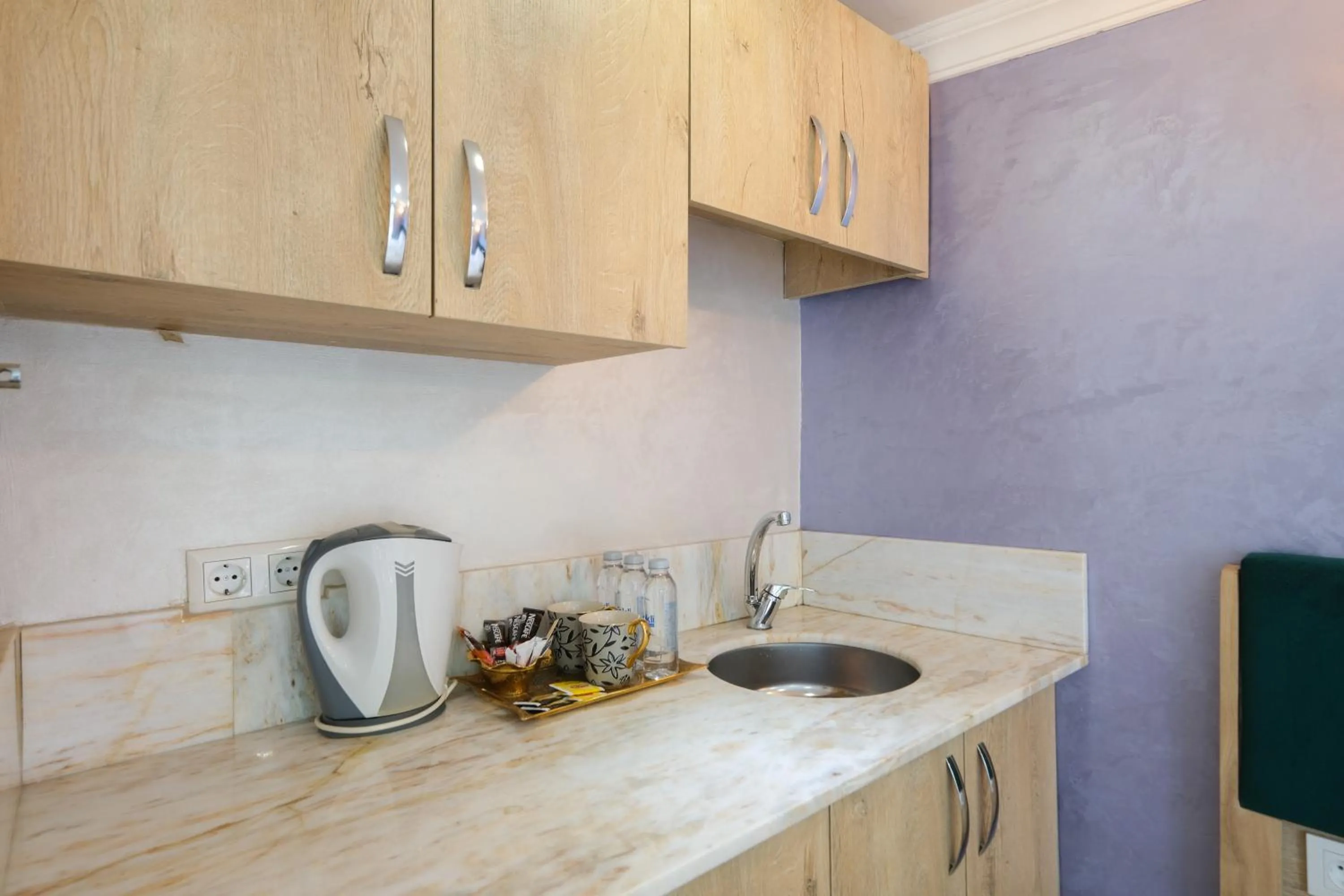 Kitchen or kitchenette in Loren Hotel&Suites