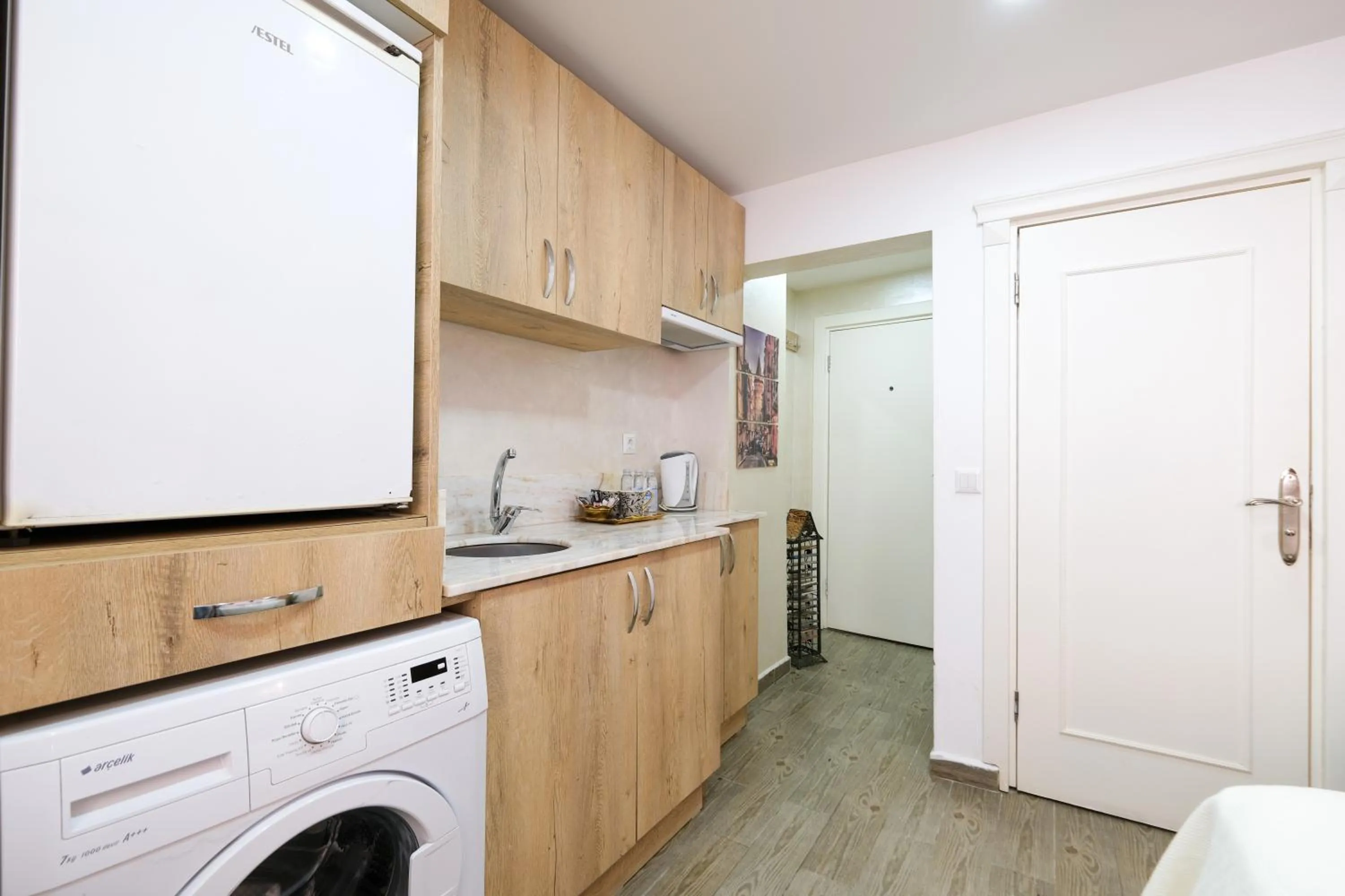 Kitchen or kitchenette in Loren Hotel&Suites