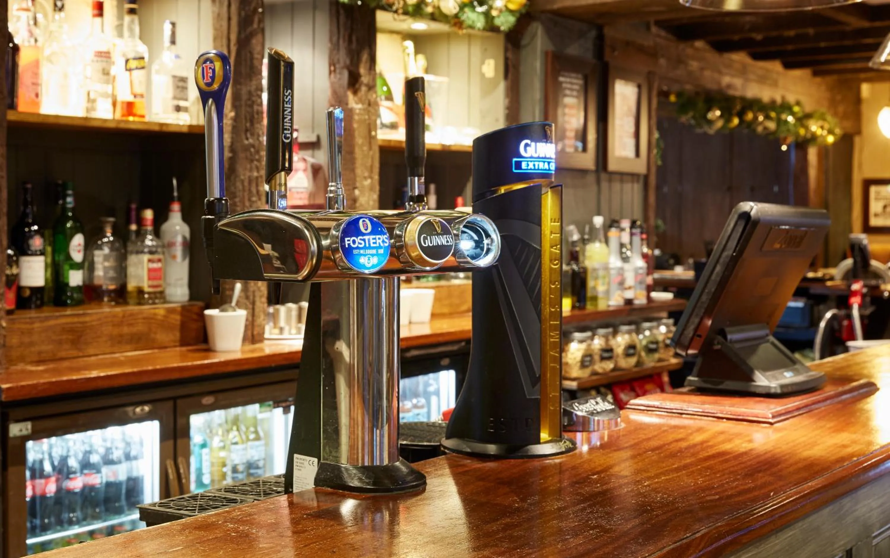 Drinks in Crossroads by Chef & Brewer Collection