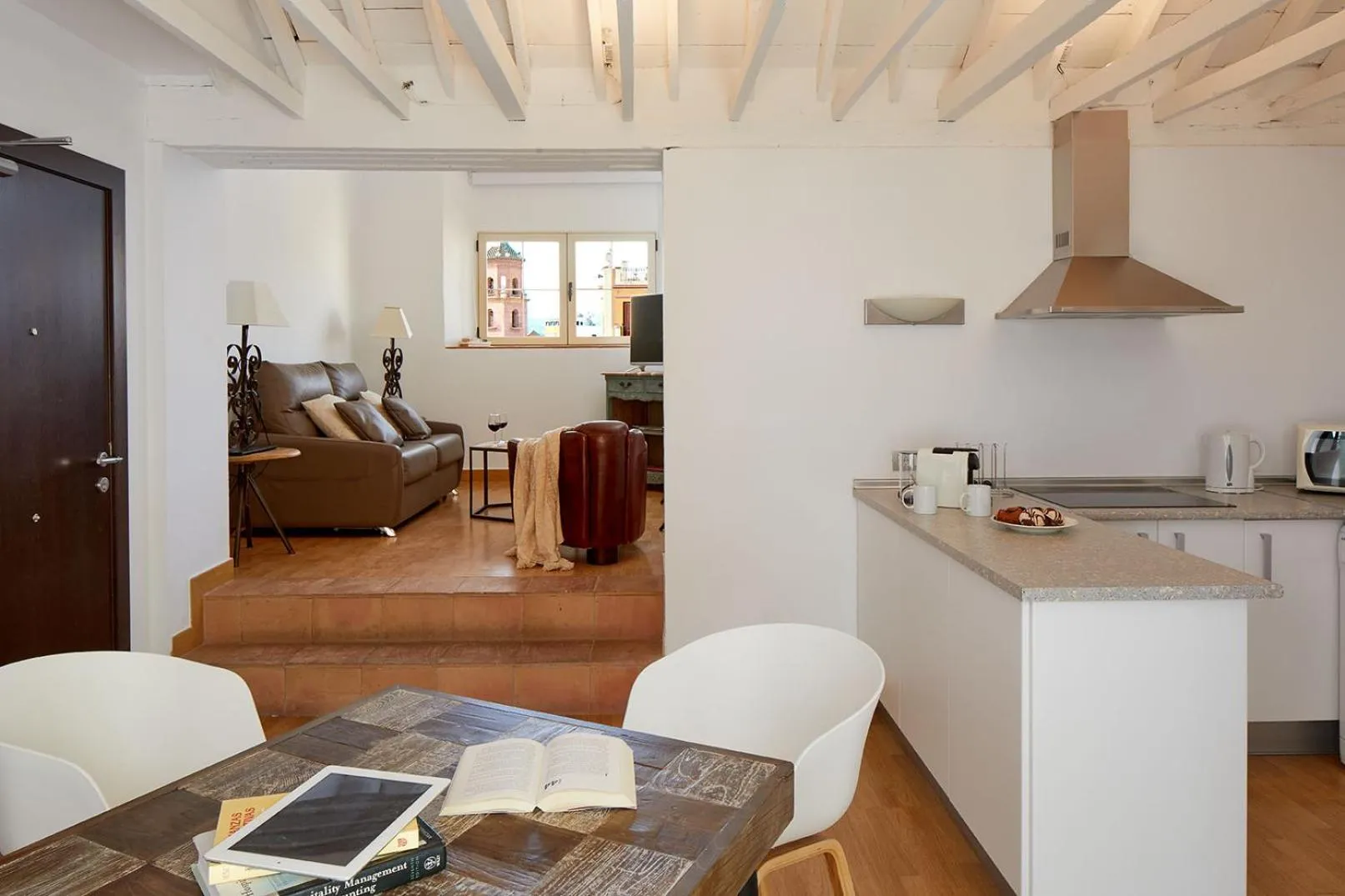 Property building in Lodgingmalaga Plaza Constitucion