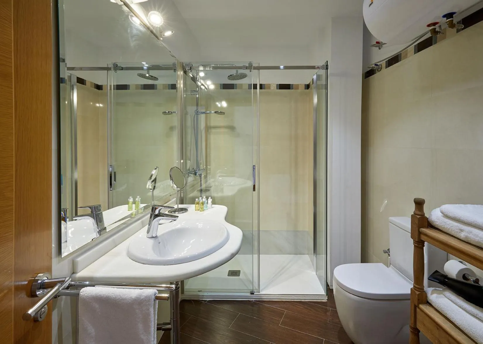 Bathroom in Lodgingmalaga Plaza Constitucion