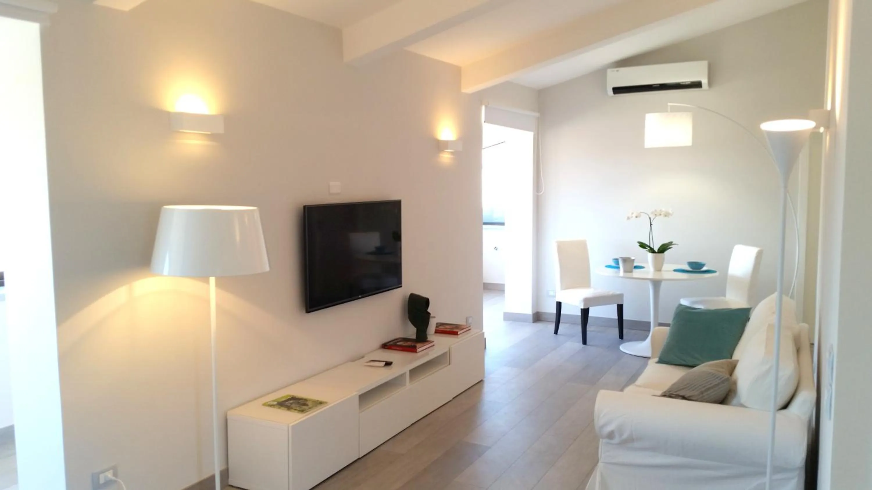 Photo of the whole room in B&B Unique