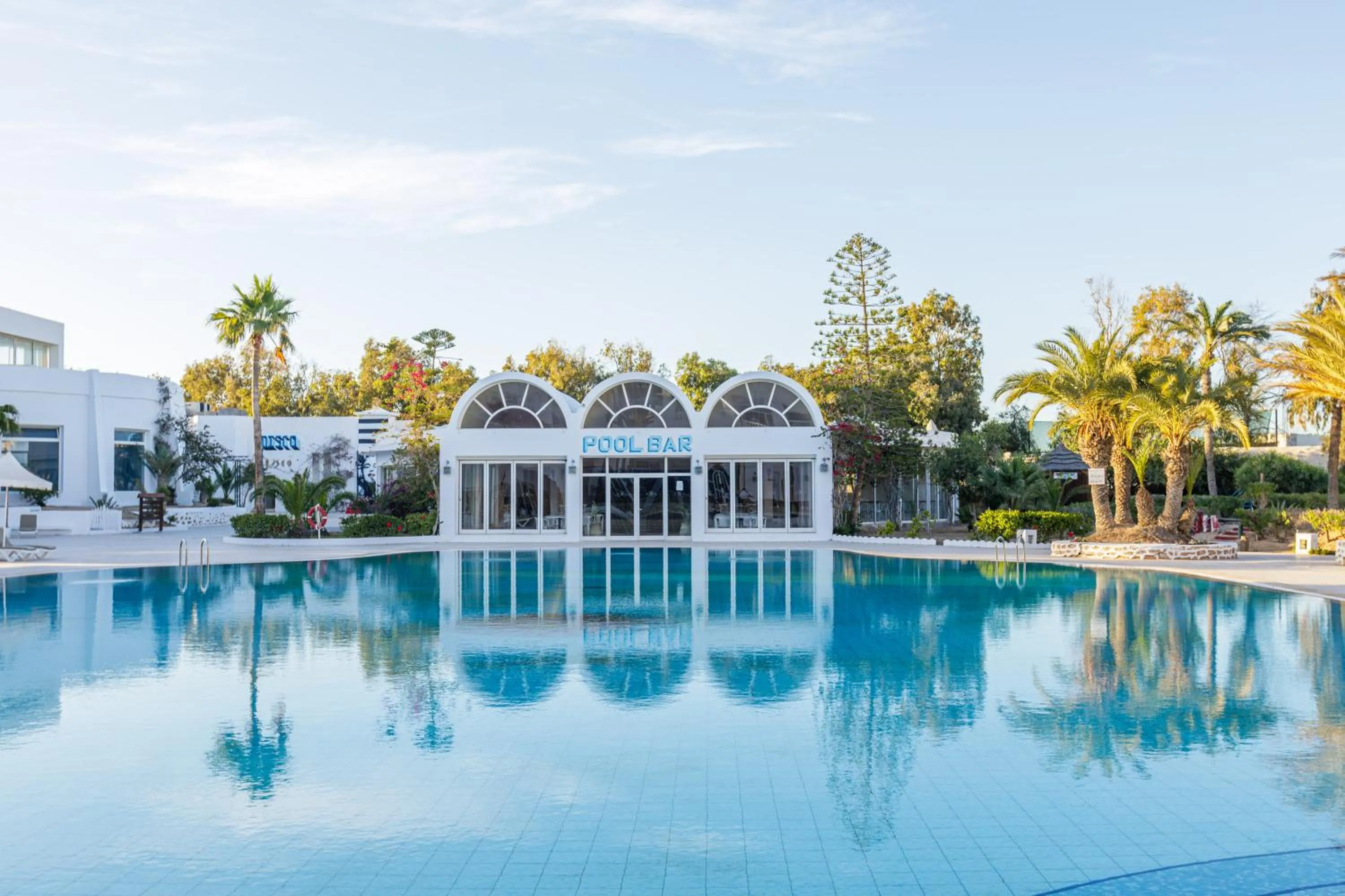 Swimming pool in Iris Hotel & Thalasso