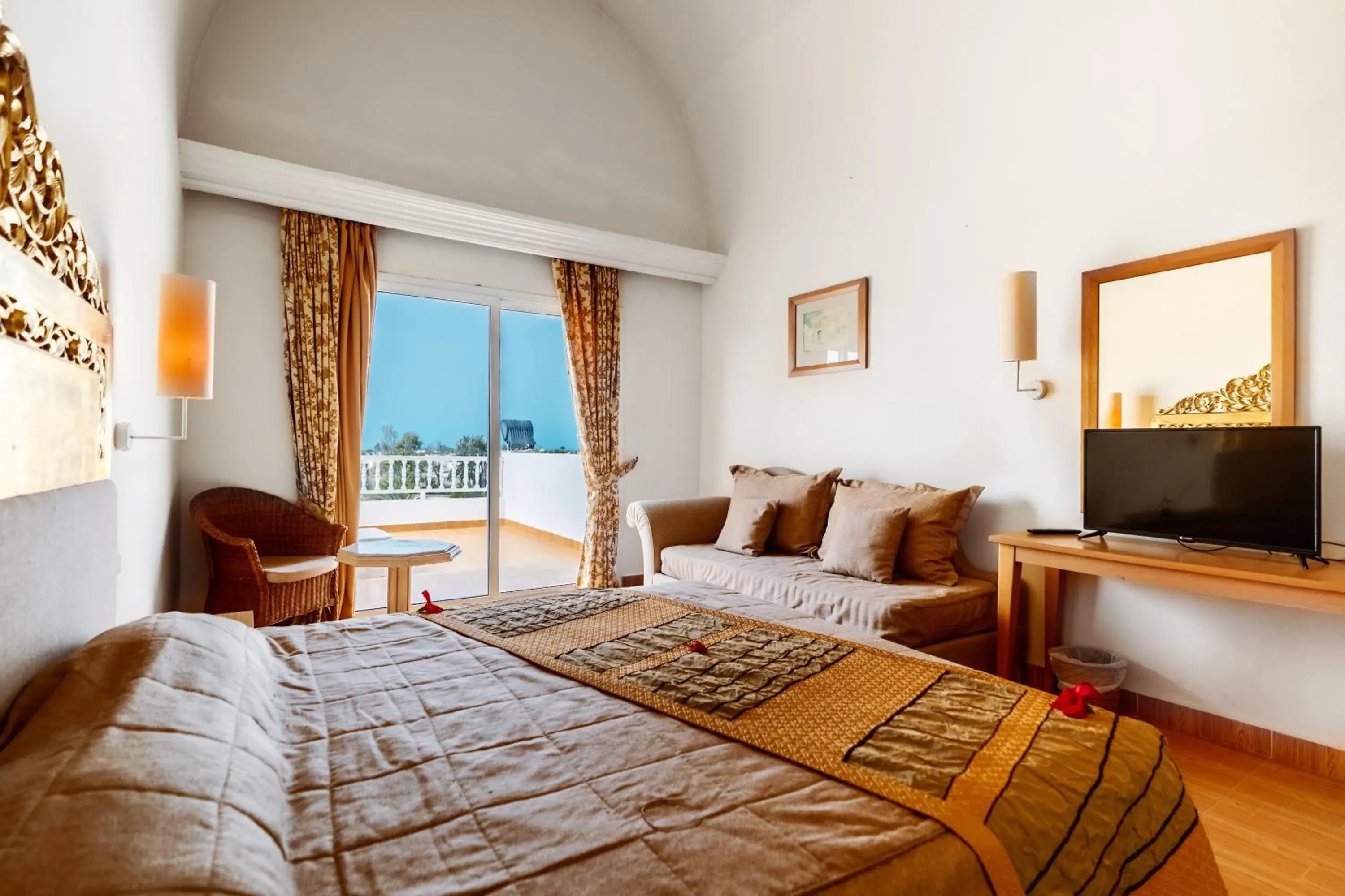 Quadruple Room in Iris Hotel & Thalasso Quadruple Room in Iris Hotel & Thalasso