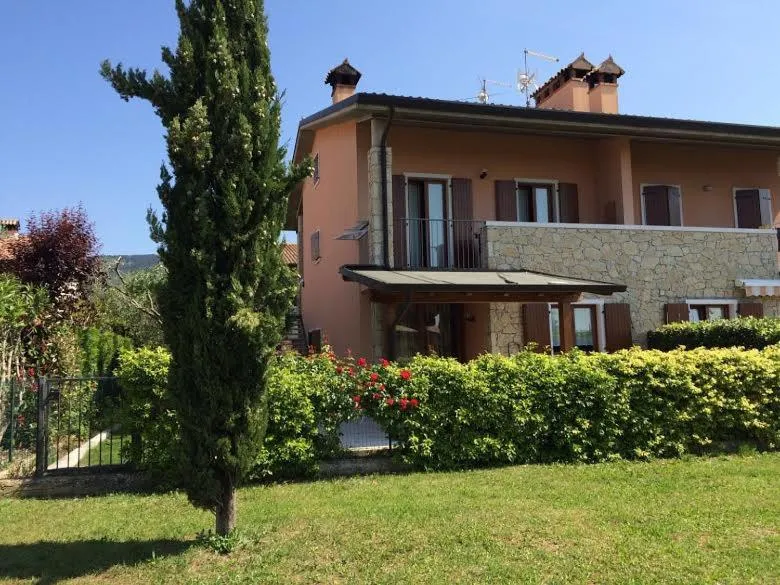 Property building in B&B Dosso Quarel