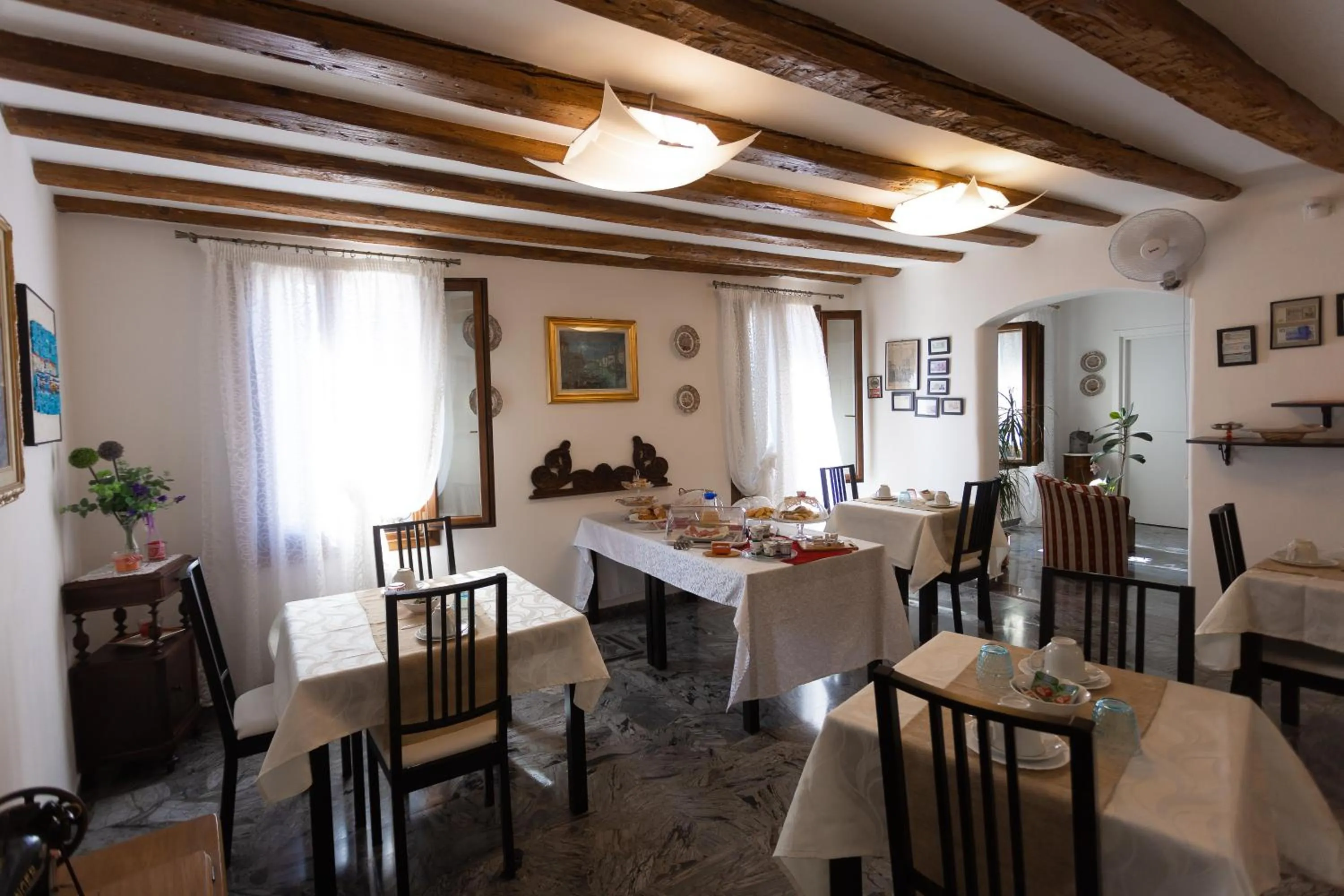 Breakfast in B&B Antico Orologio