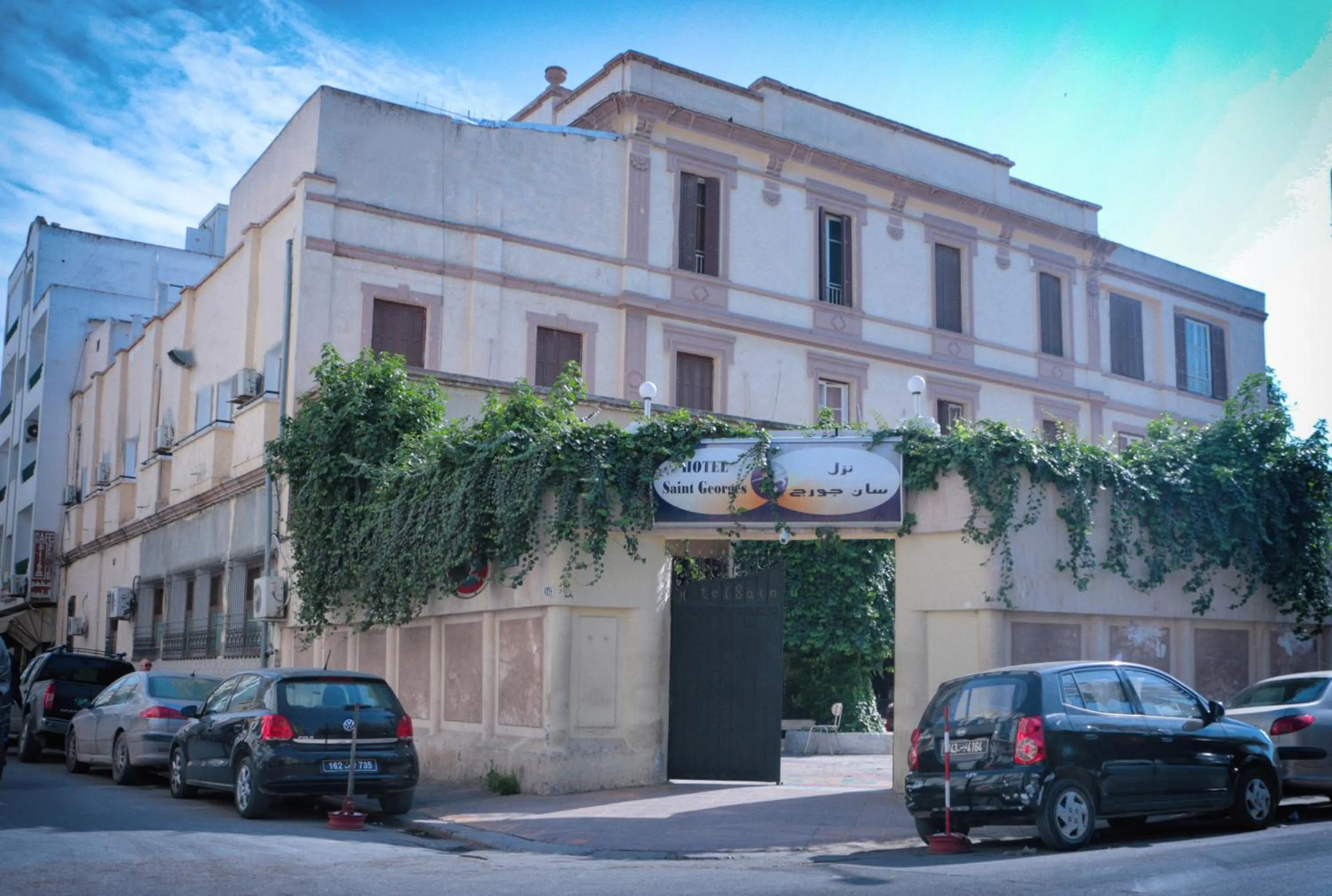 Facade/entrance in Hotel Saint Georges Tunis
