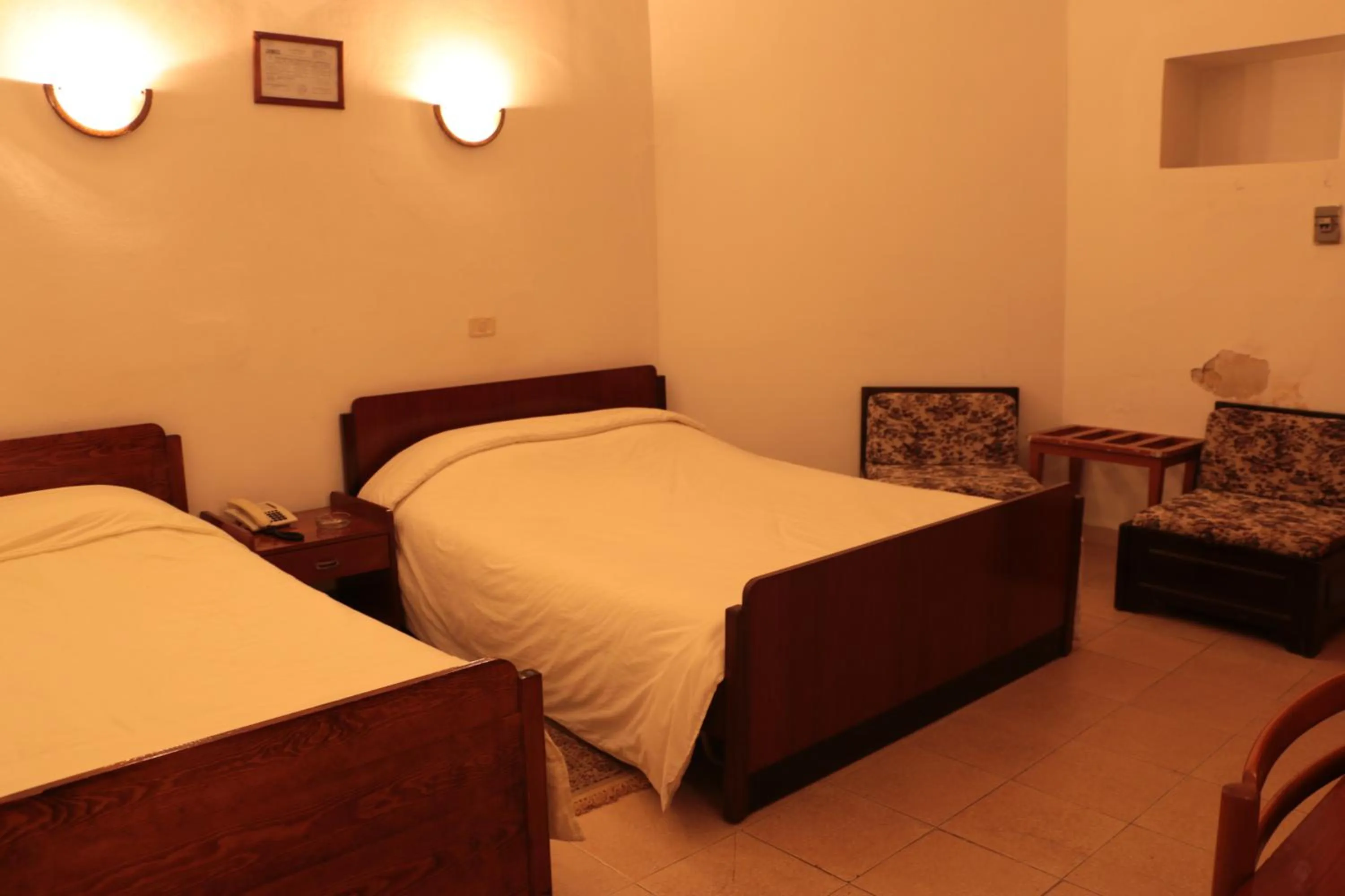 Bedroom, Bed in Hotel Saint Georges Tunis