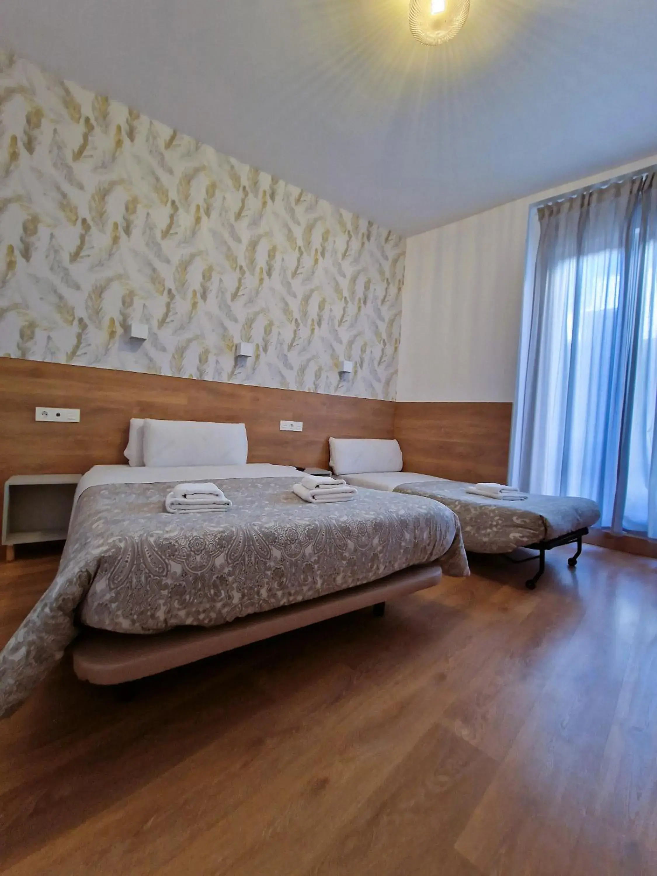 Double Room with Extra Bed in Hostal A Nuestra Senora de La Paloma Double Room with Extra Bed in Hostal A Nuestra Senora de La Paloma