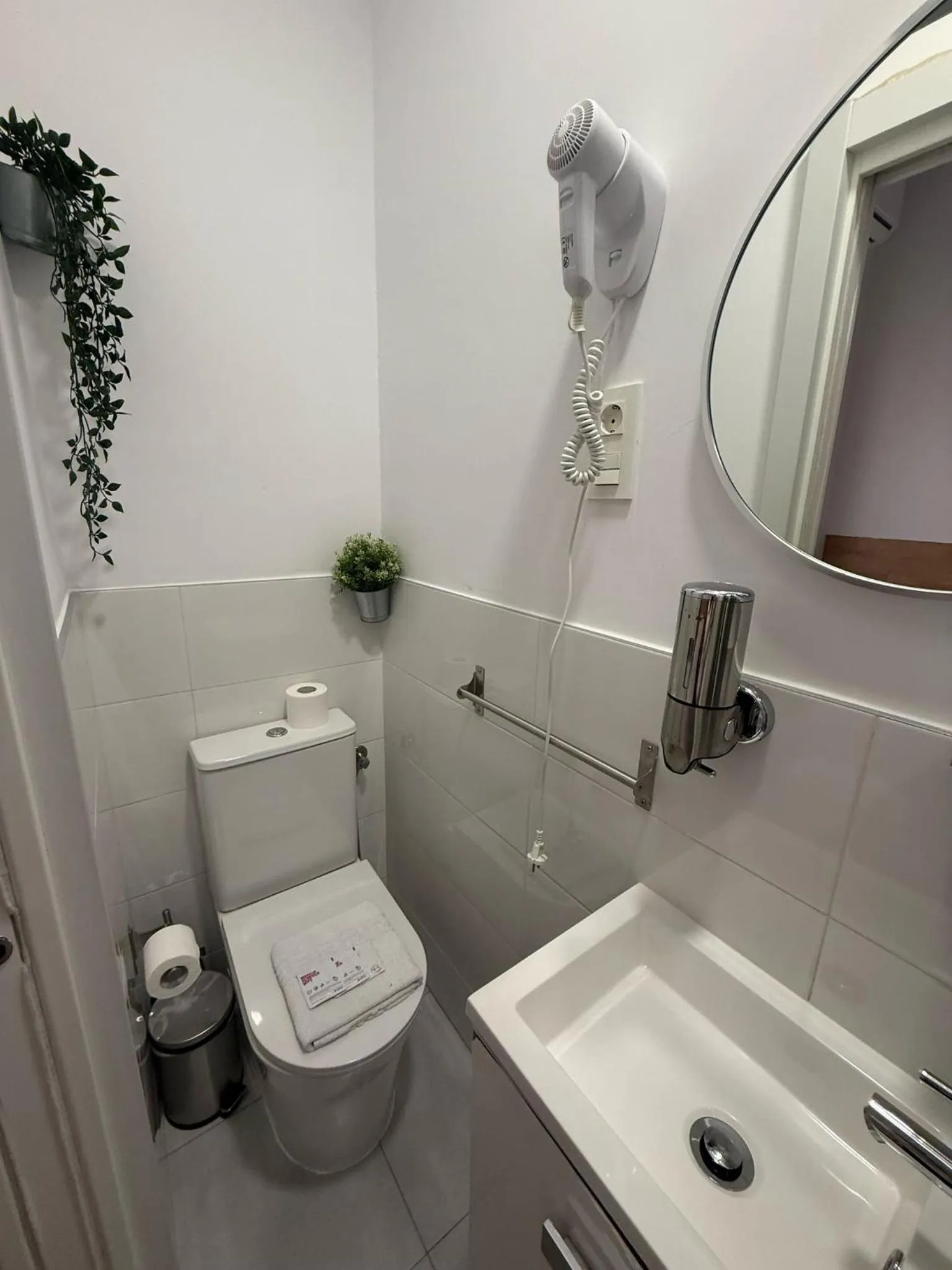 Bathroom in Hostal A Nuestra Senora de La Paloma