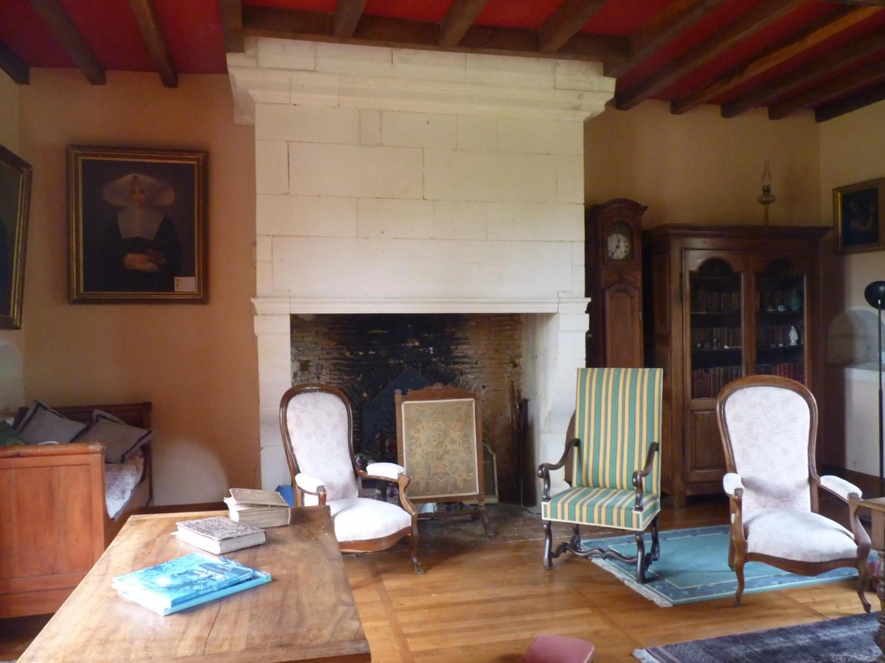 Living room in LOGIS du Château du Bois Doucet