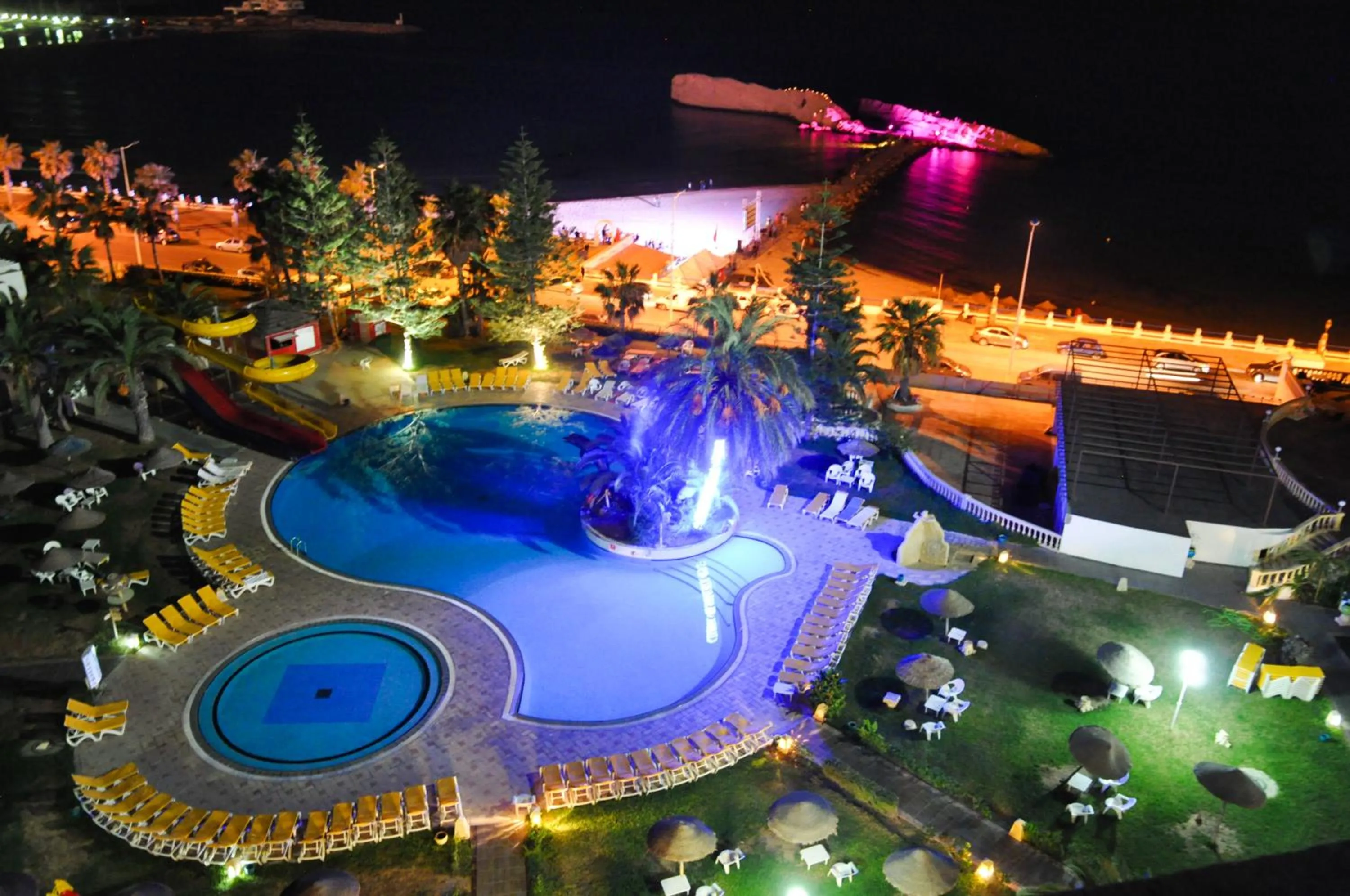 Night in Hotel El Habib Monastir