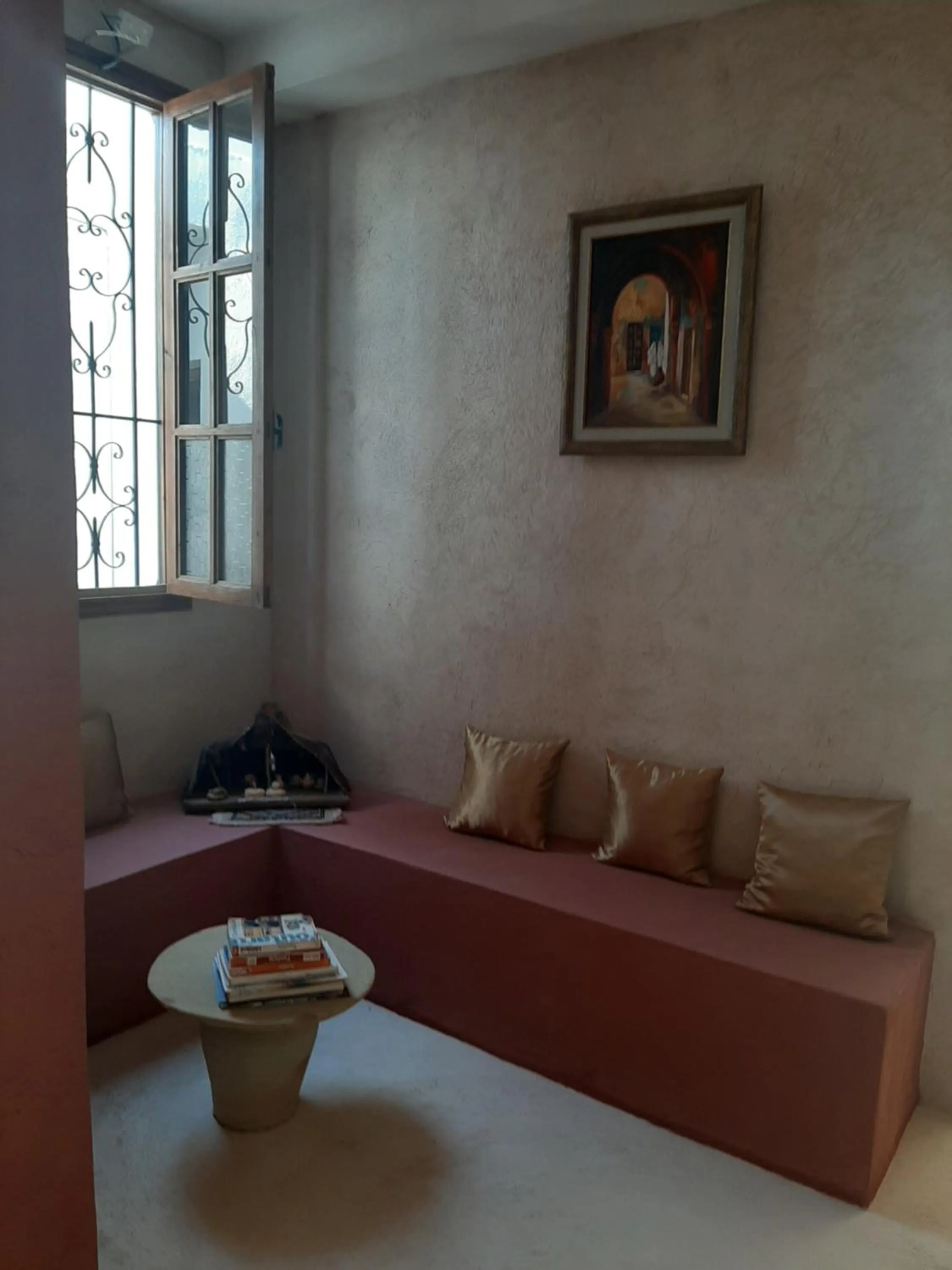 Seating area in Menzel Sonia Caja