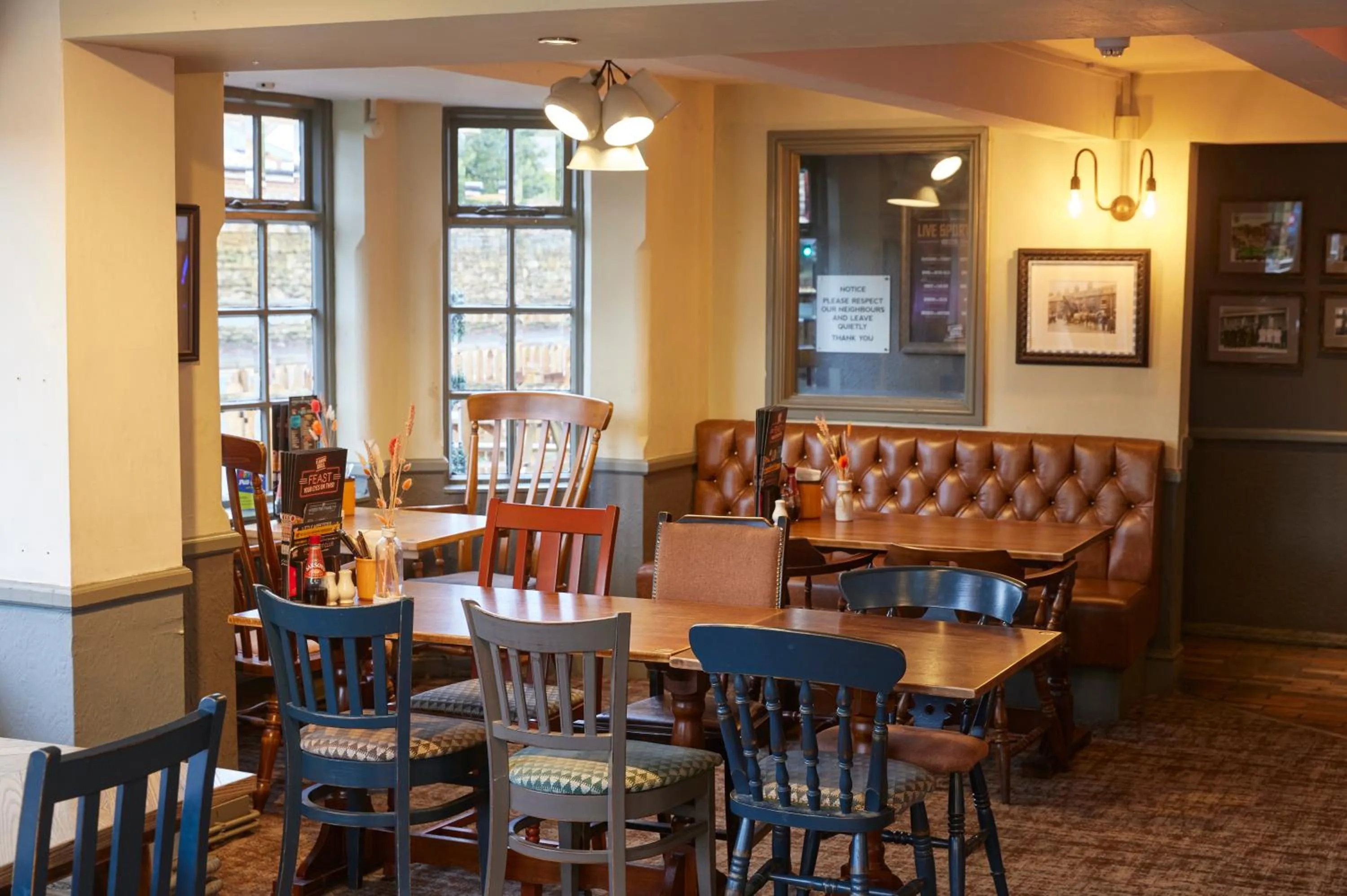 Restaurant/places to eat in The Bay Horse Hotel