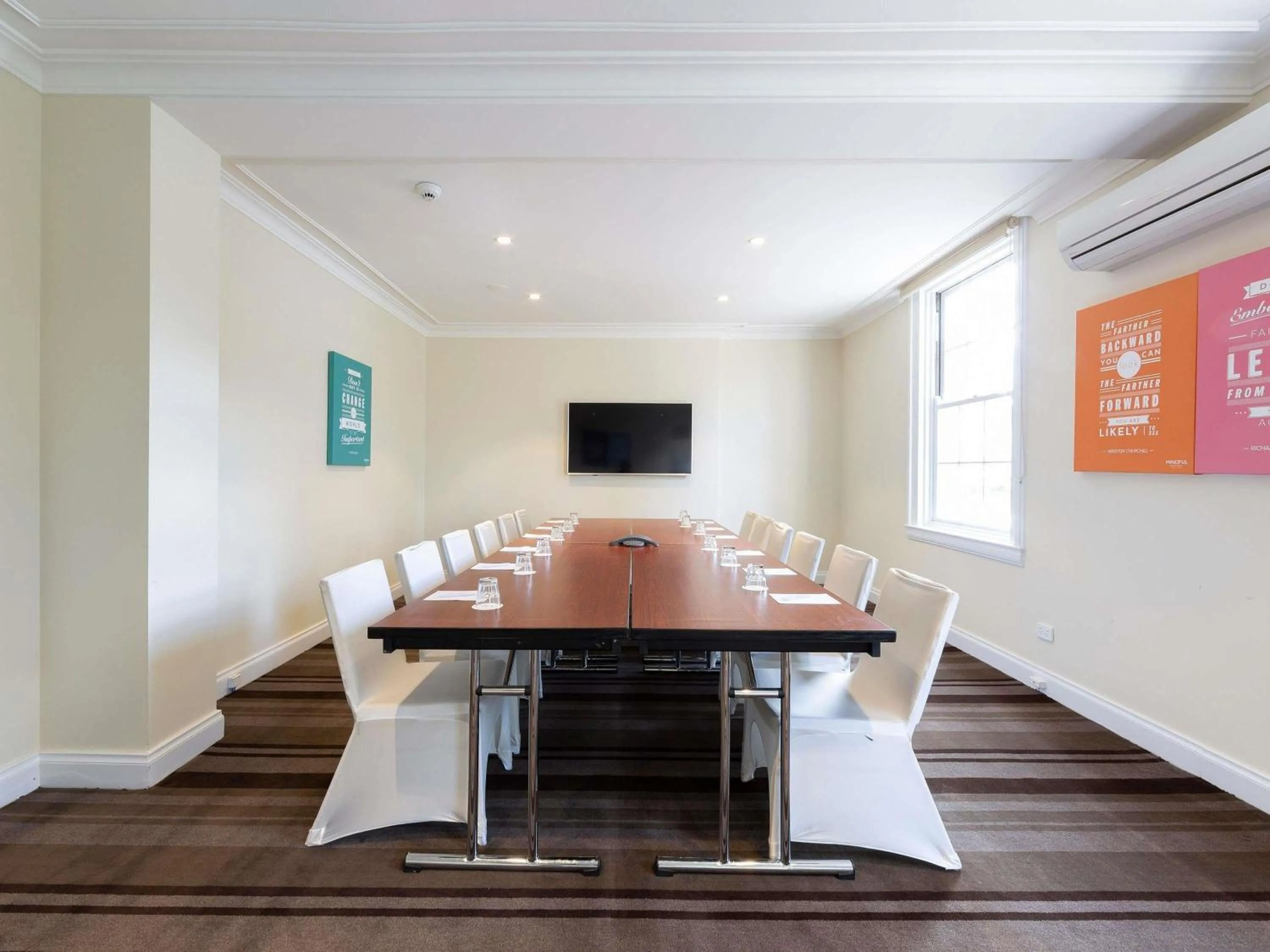 Meeting/conference room in Mercure Canberra