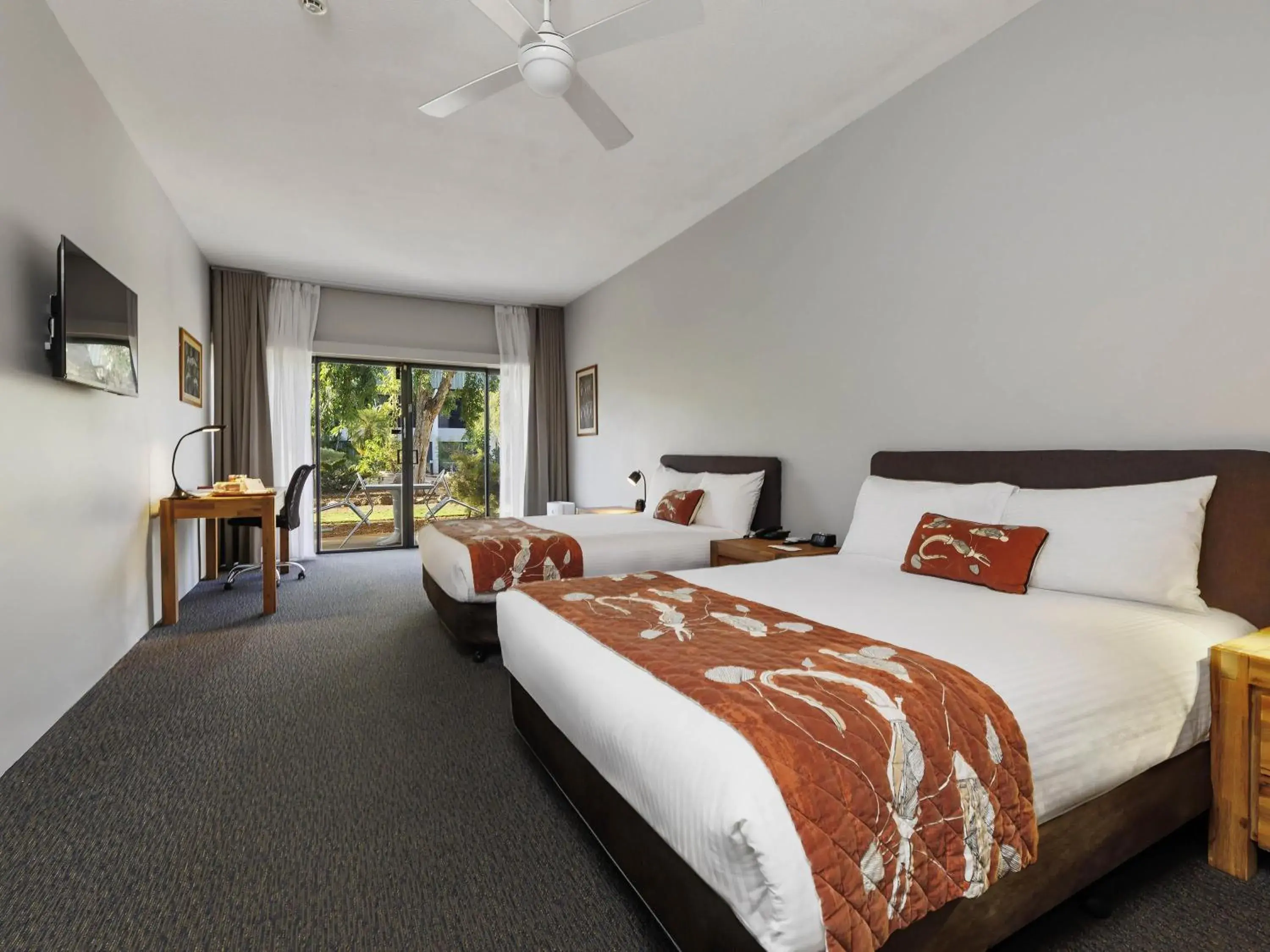 Court Yard Twin in Mercure Kakadu Crocodile Court Yard Twin in Mercure Kakadu Crocodile