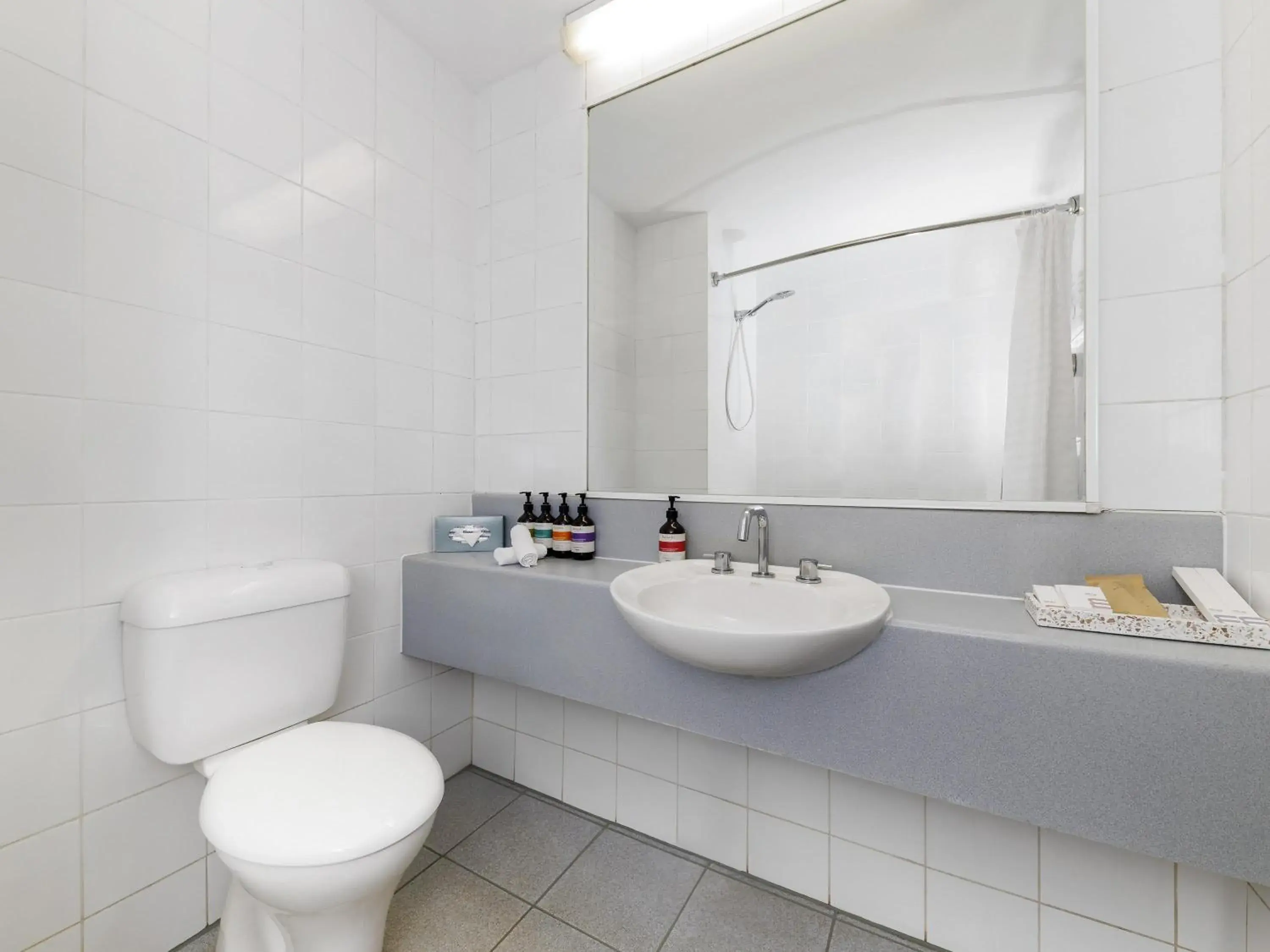 Court Yard Queen in Mercure Kakadu Crocodile Court Yard Queen in Mercure Kakadu Crocodile