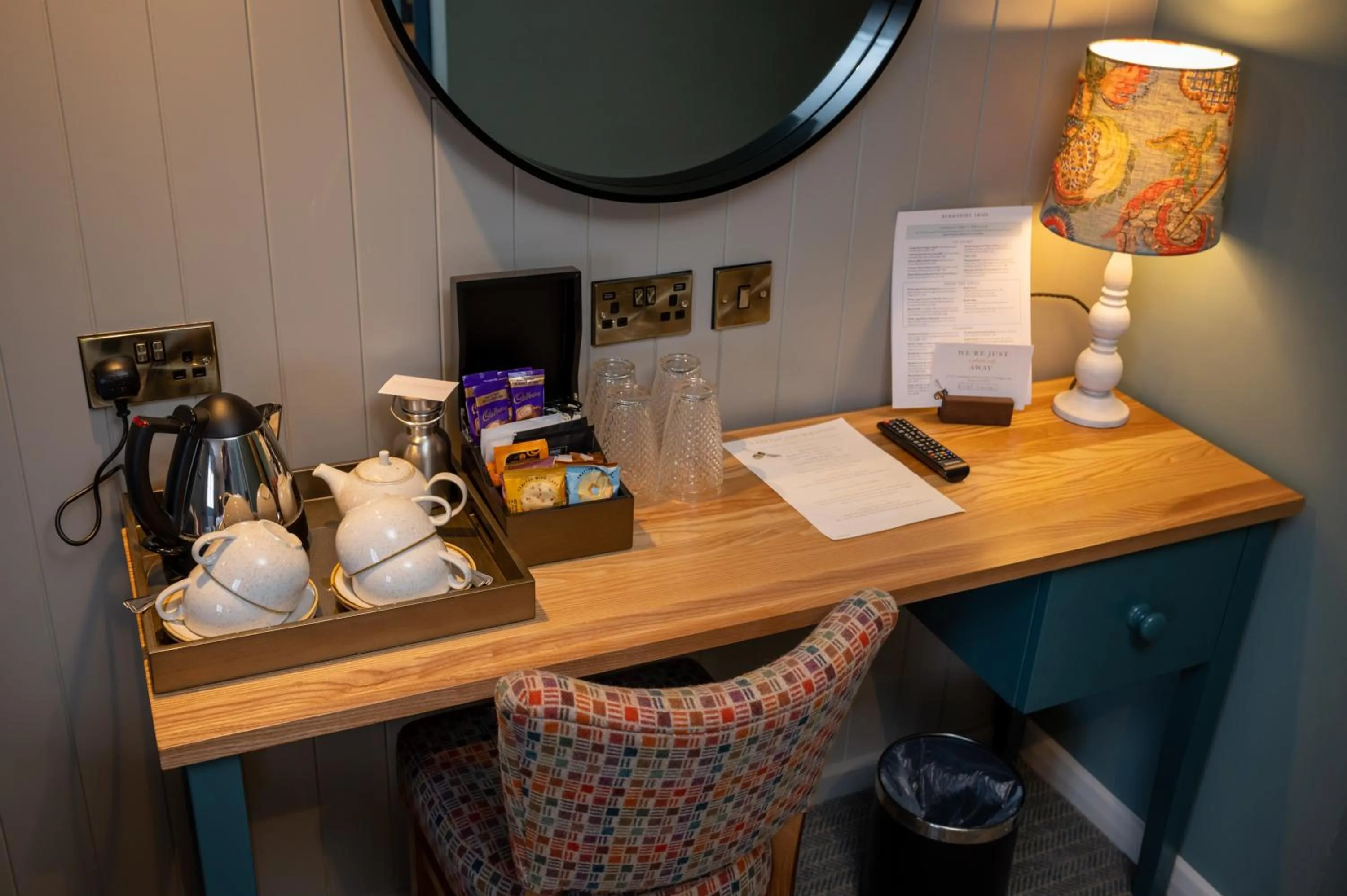 Coffee/tea facilities in Berkshire Arms by Chef & Brewer Collection