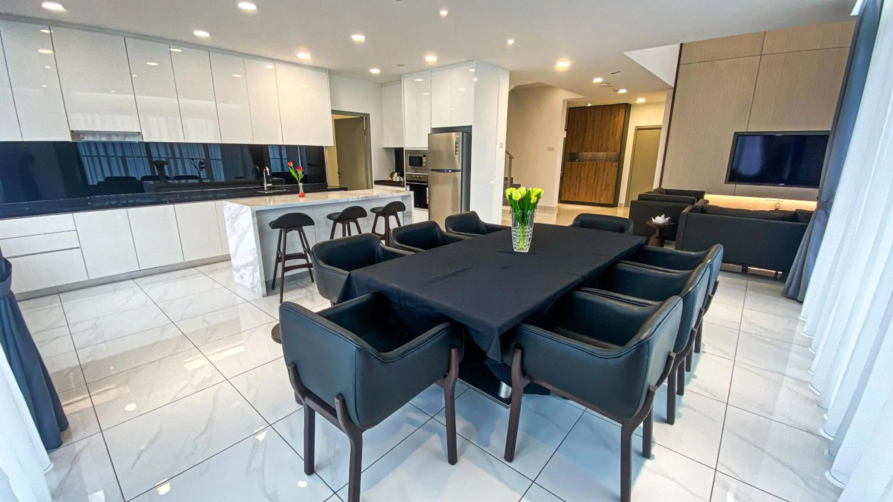 Dining area in Grand Ion Delemen Hotel
