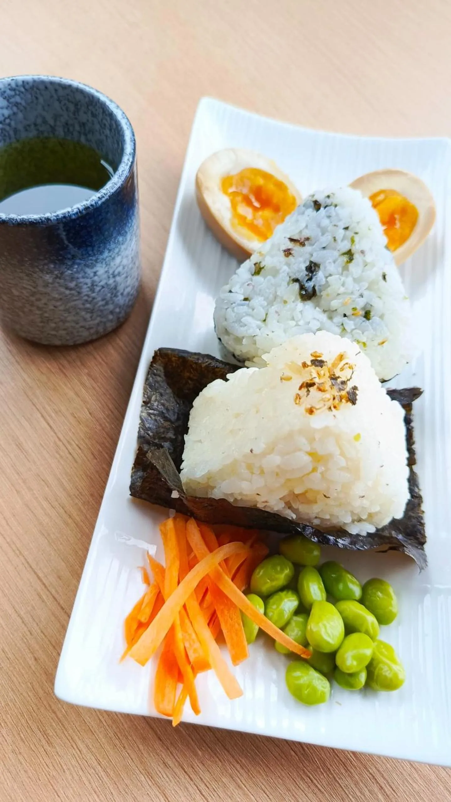 Restaurant/places to eat in Grand Ion Delemen Hotel