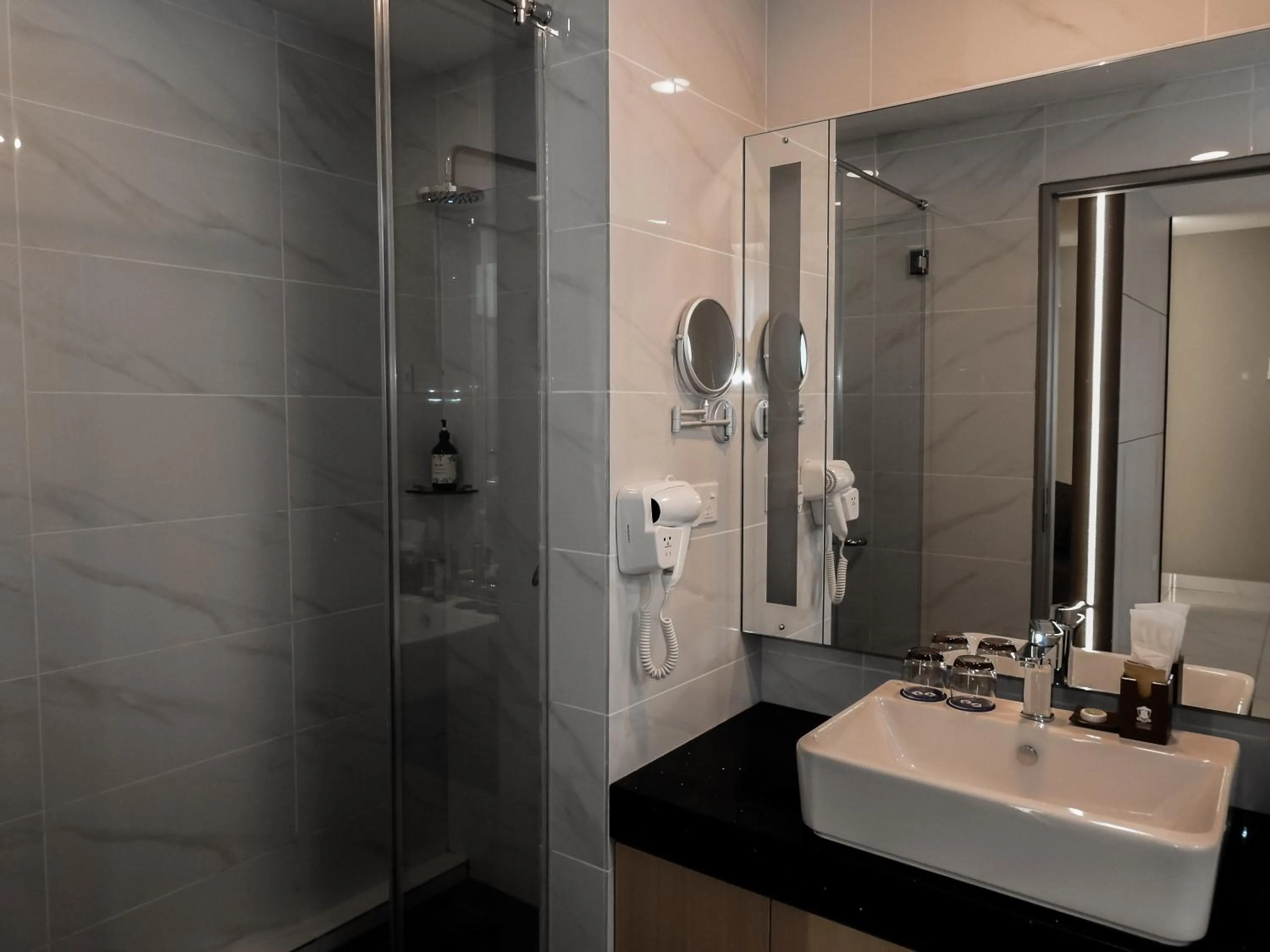 Bathroom in Grand Ion Delemen Hotel