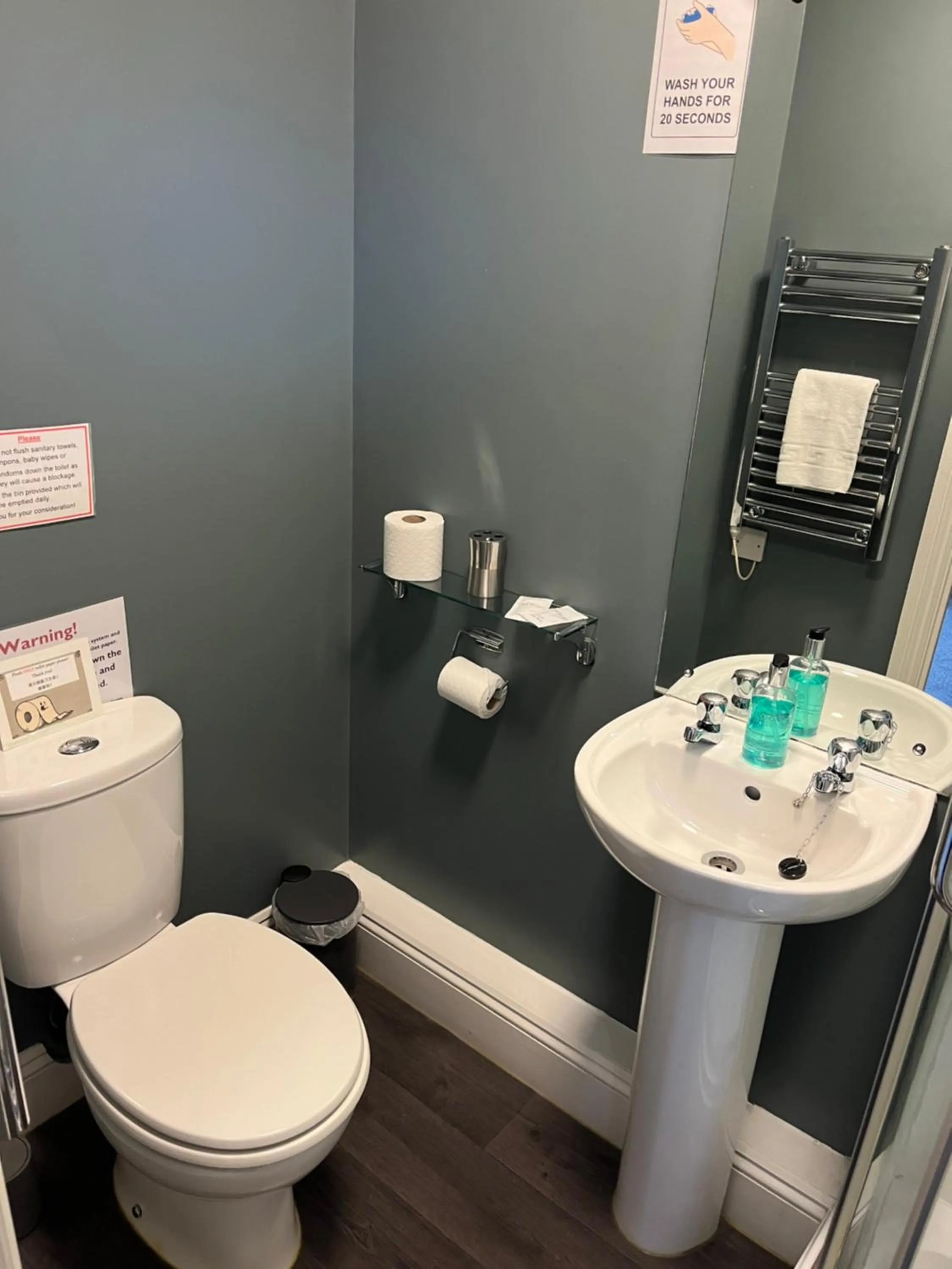 Bathroom in Ambleside Central