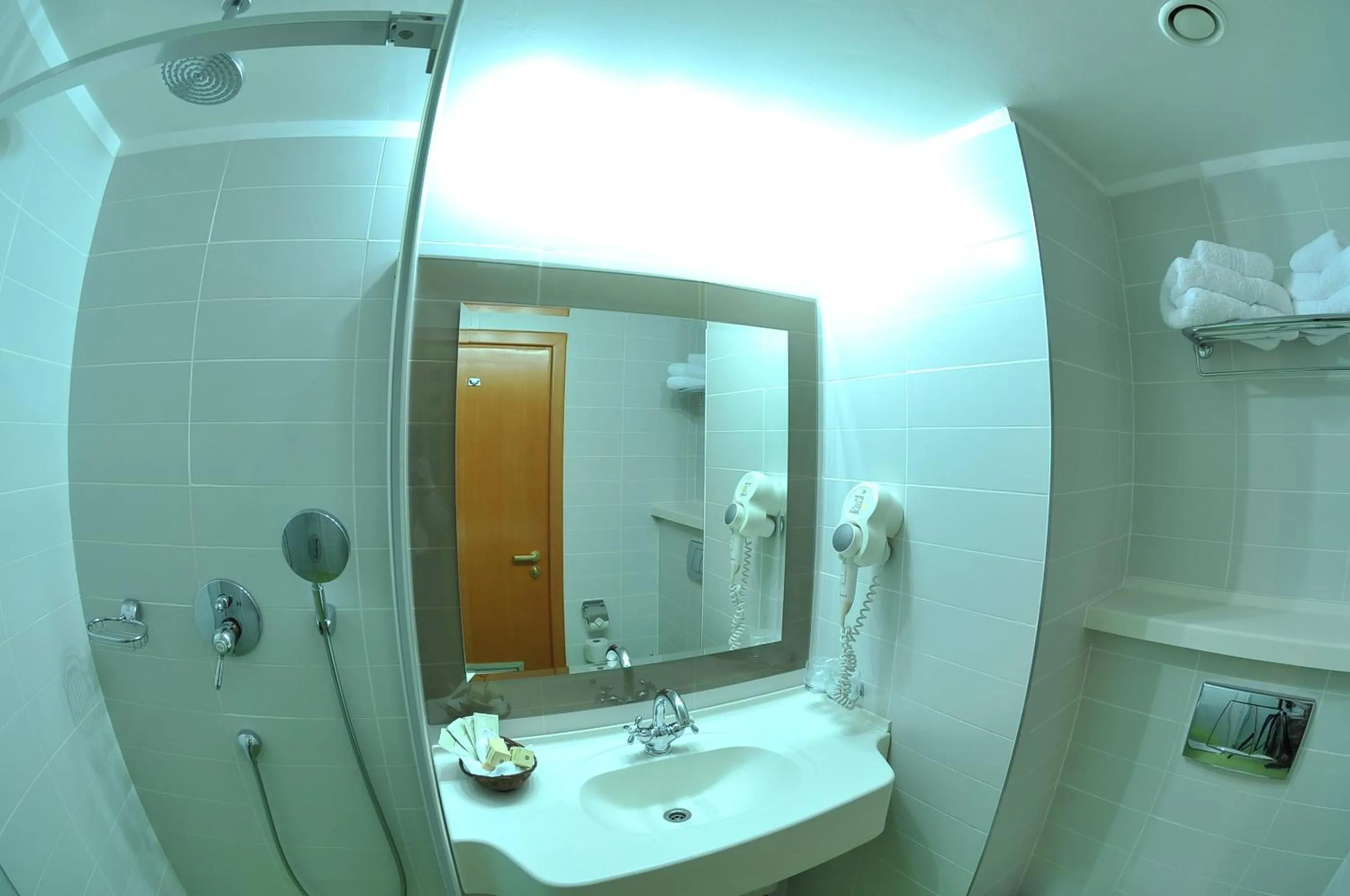 Bathroom in Hotel Jasmine