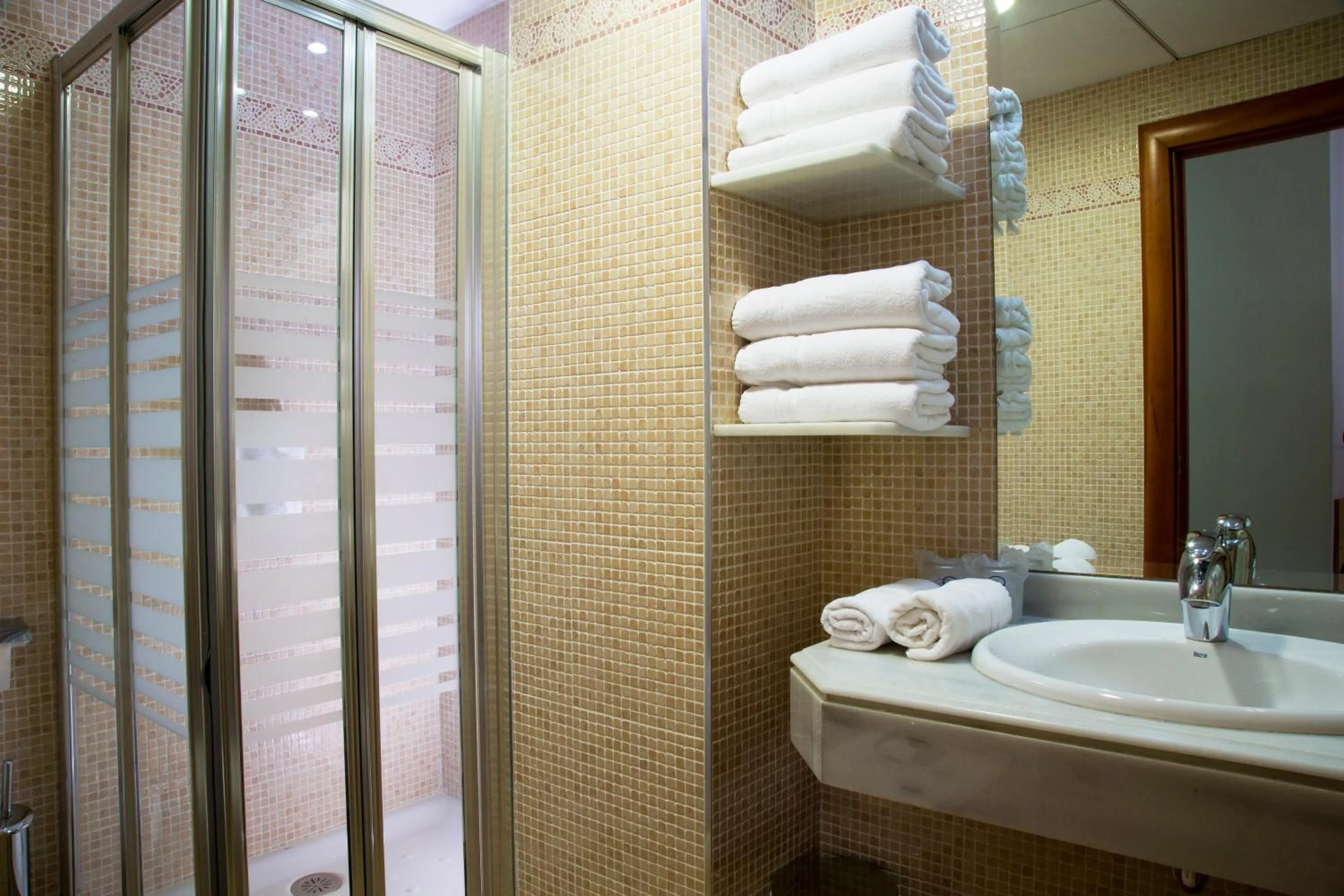 Bathroom in Hotel Córdoba Centro