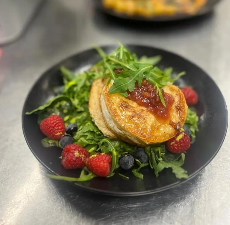 Restaurant/places to eat in Hotel Mestarin Kievari