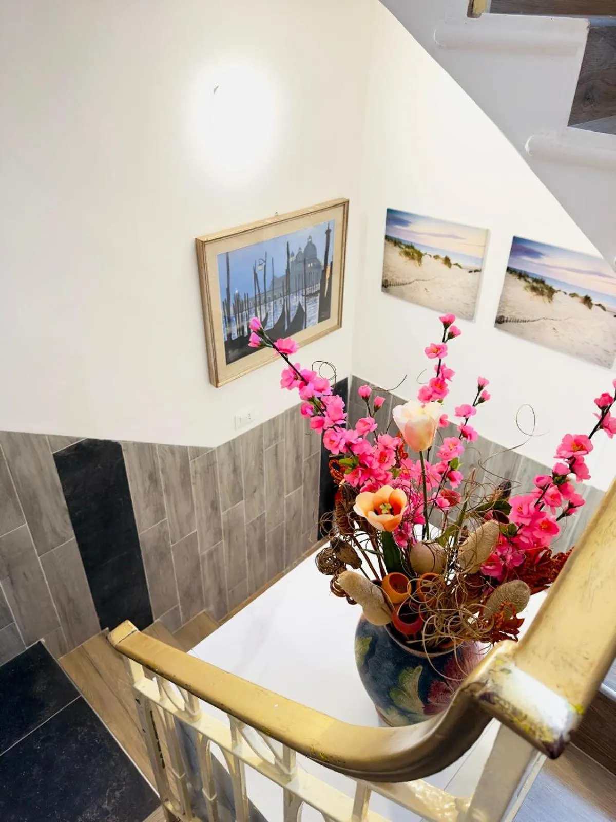 Property building in Vacation Venice Rooms