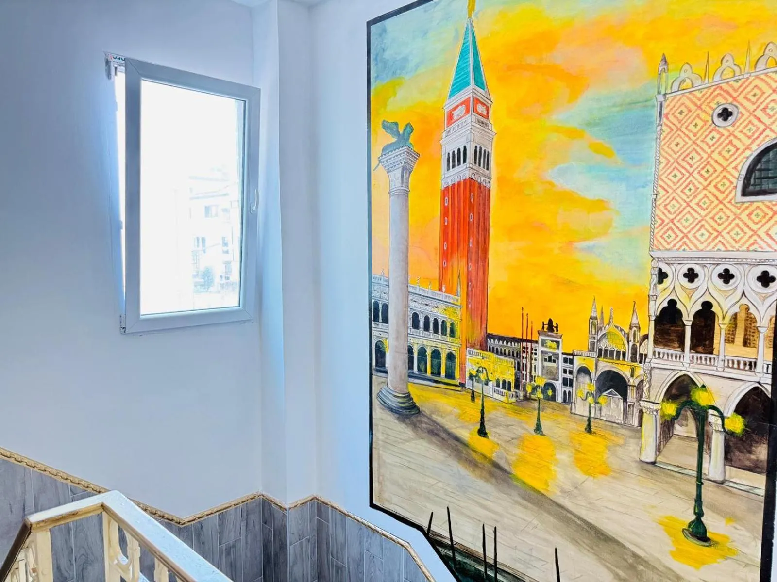 Property building in Vacation Venice Rooms